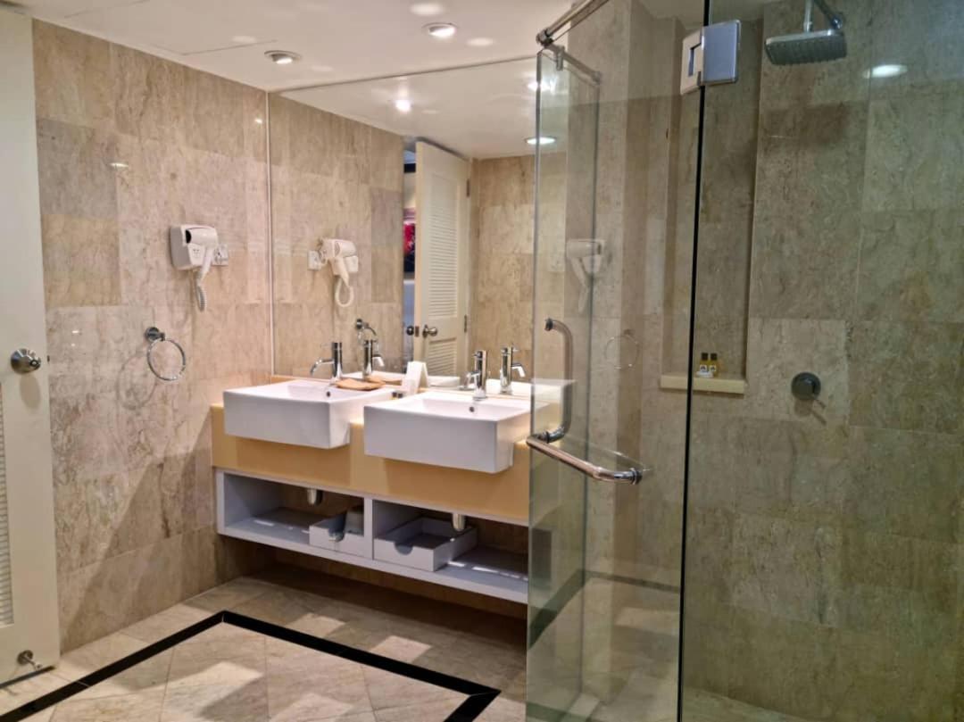 Deluxe Suite photo 3