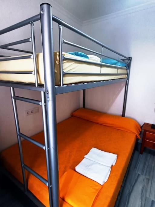 Casa de cuatro habitaciones