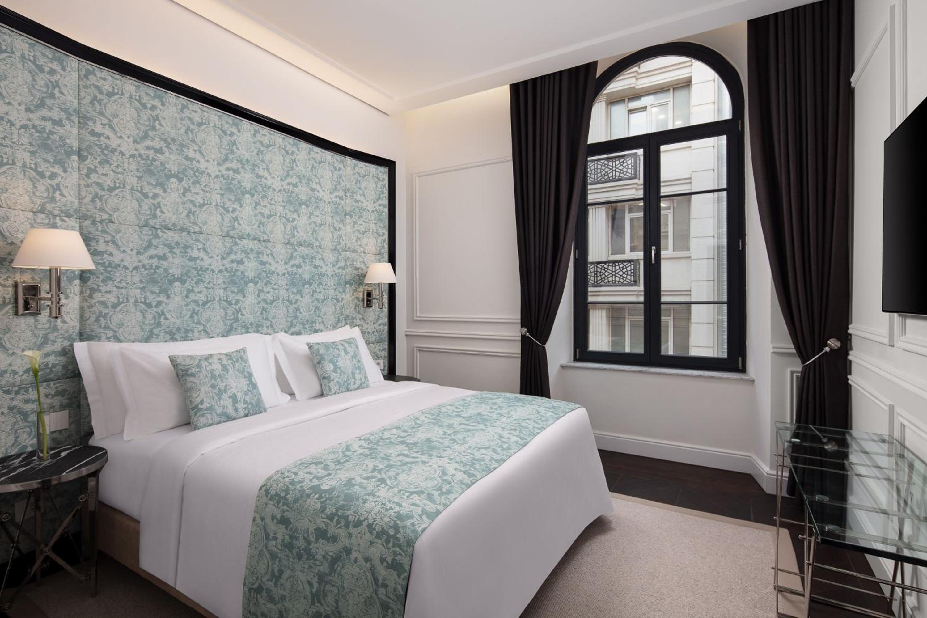 Sanasaryan Han King Suite