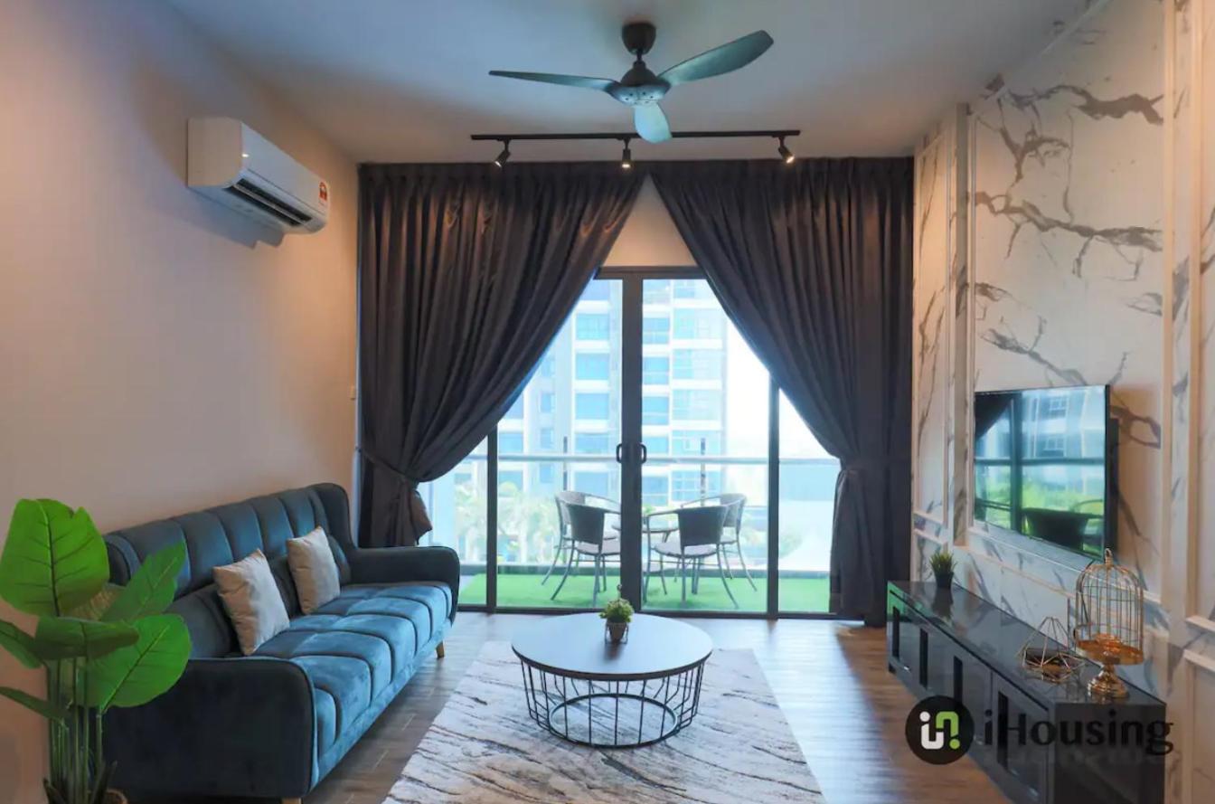 Two-Bedroom Apartment - Photo 3