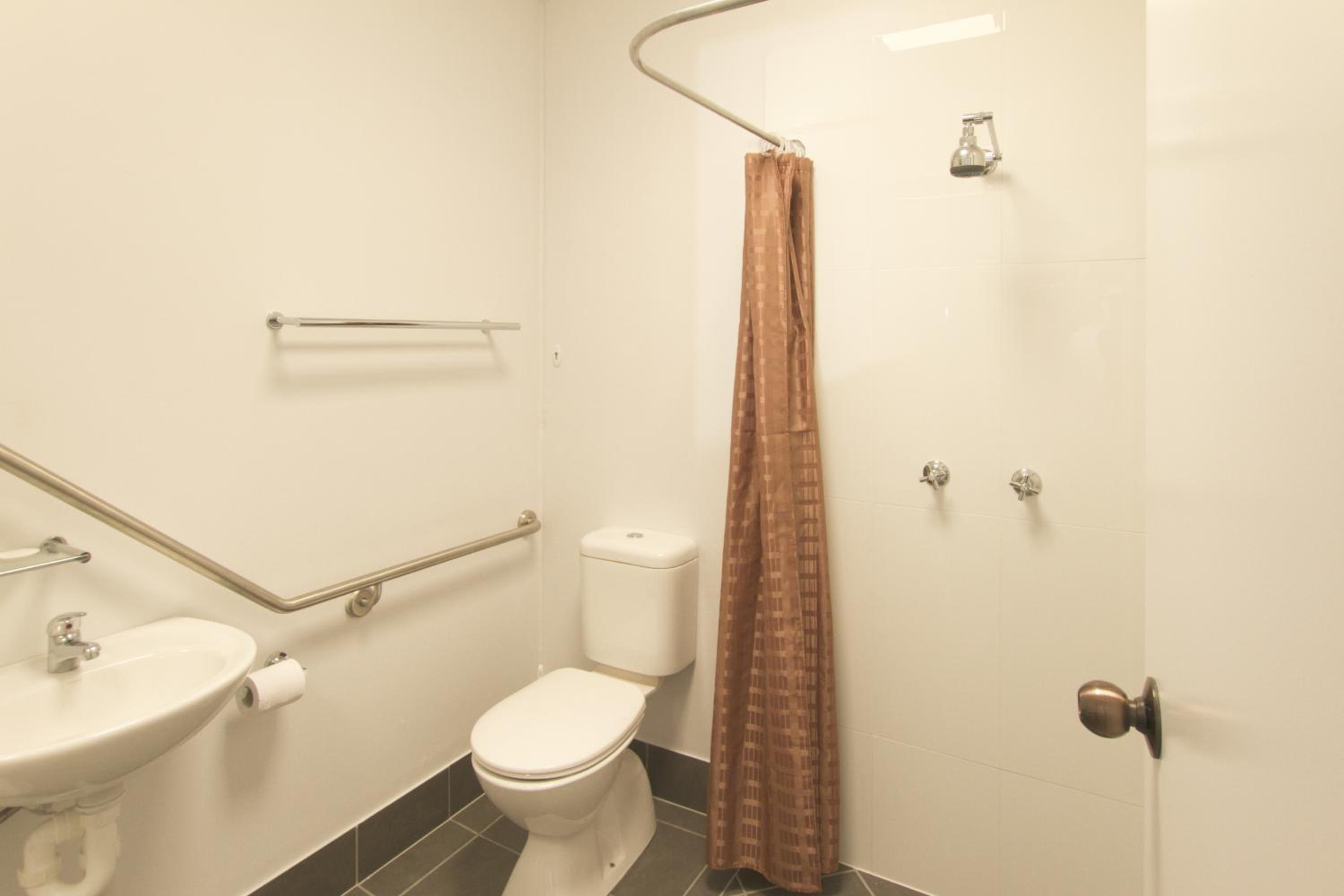 Double or Twin Room - Disability Access photo 2