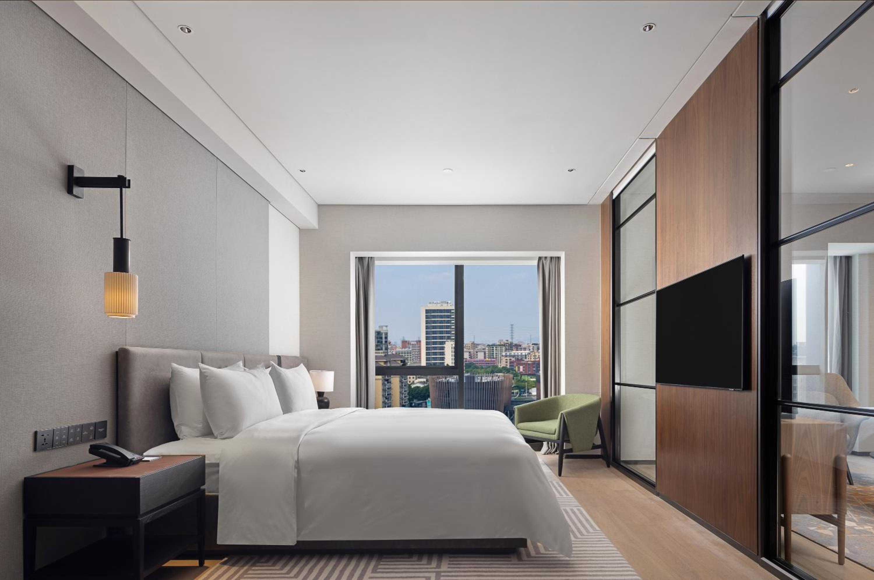 Deluxe Suite photo 3