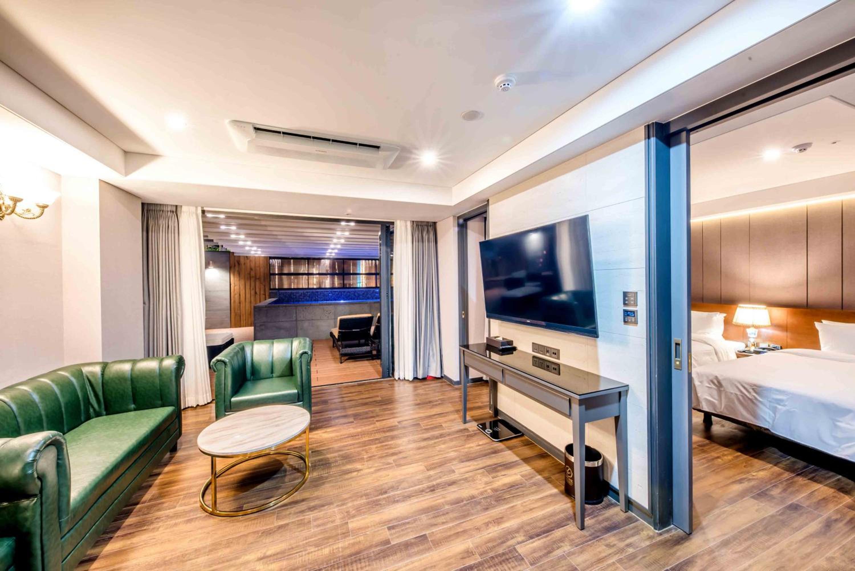 Pool Villa Suite