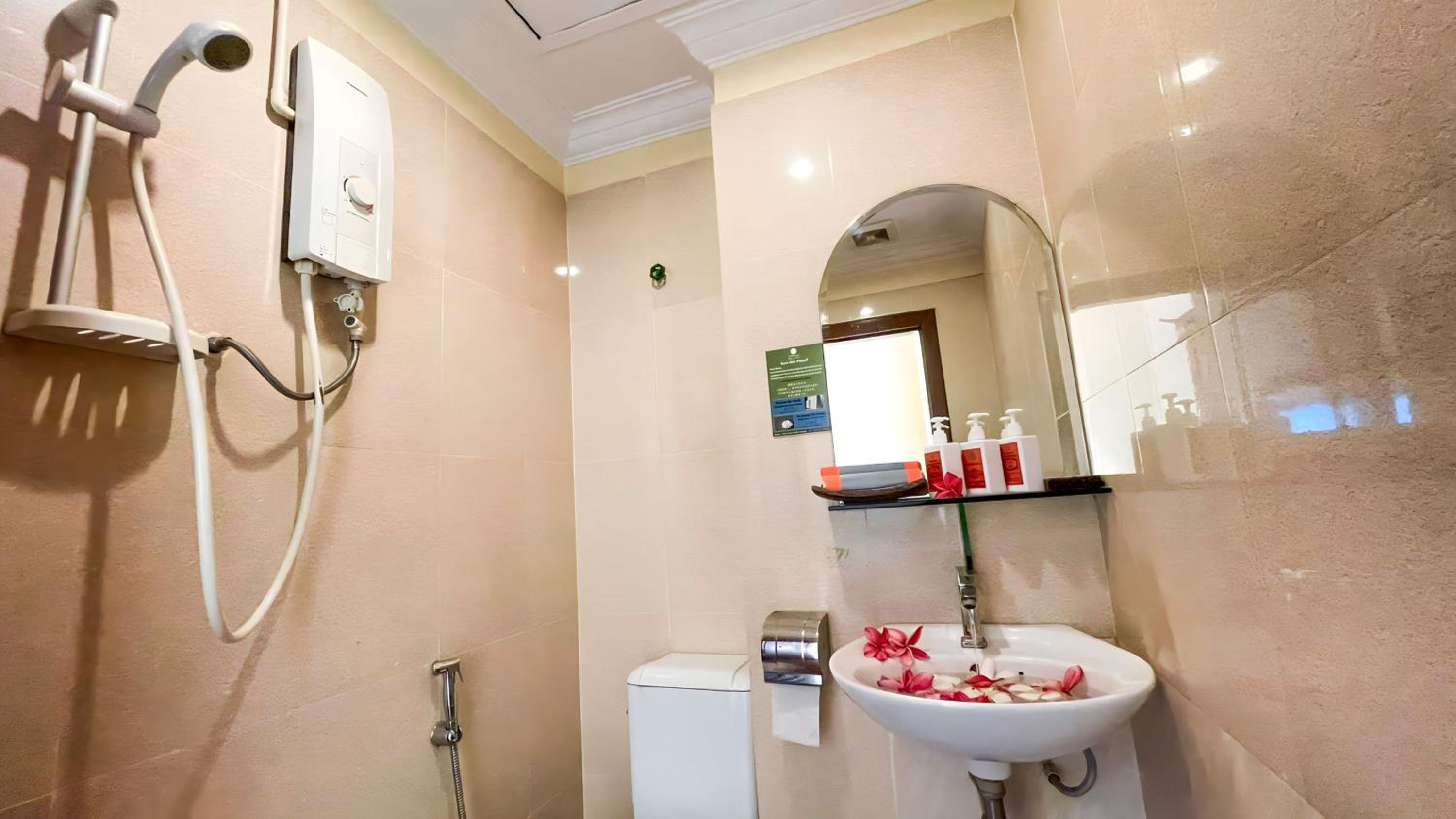 Deluxe Double or Twin Room - Free Pick up  - Photo 10