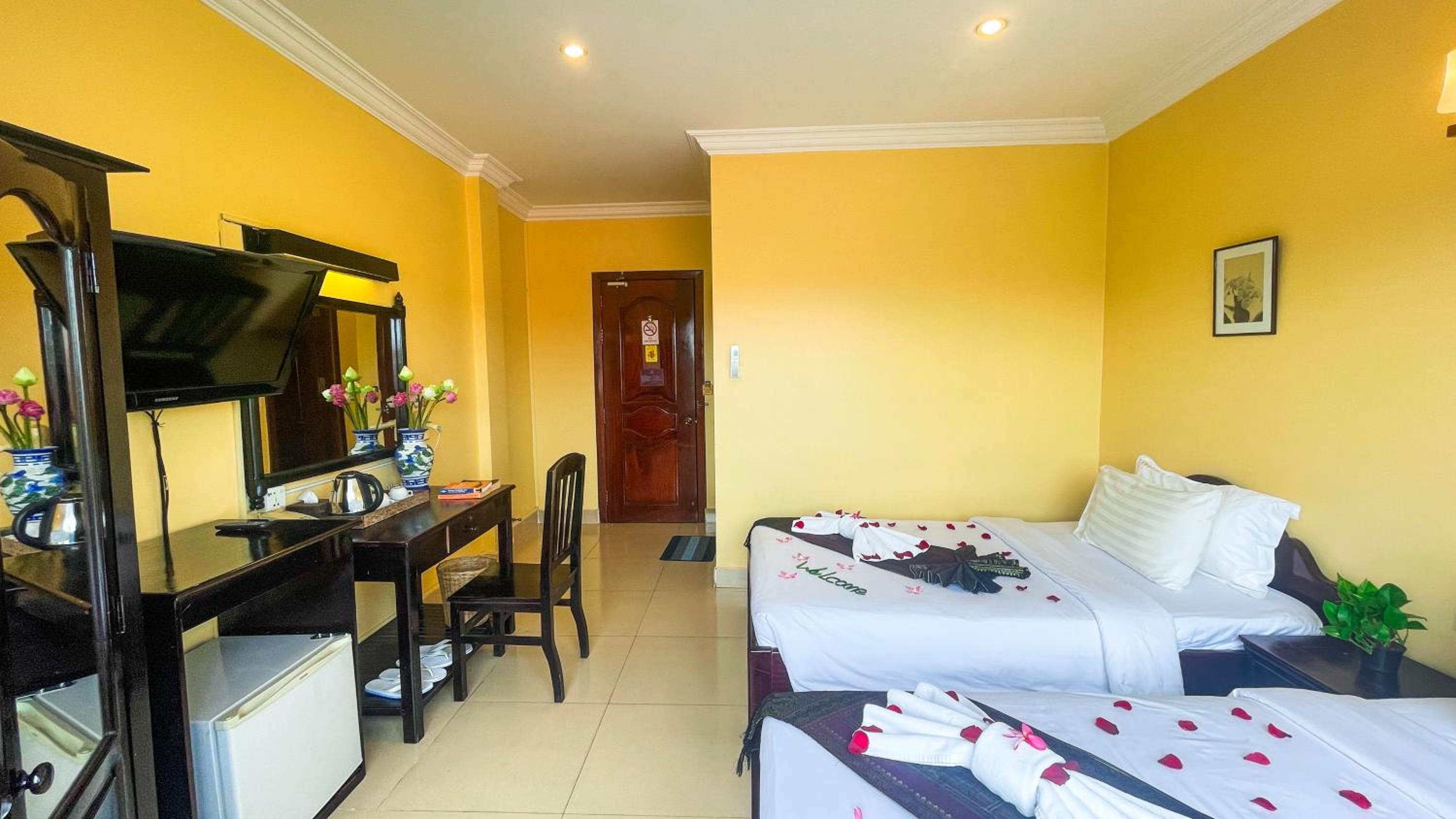 Deluxe Double or Twin Room - Free Pick up  - Photo 3