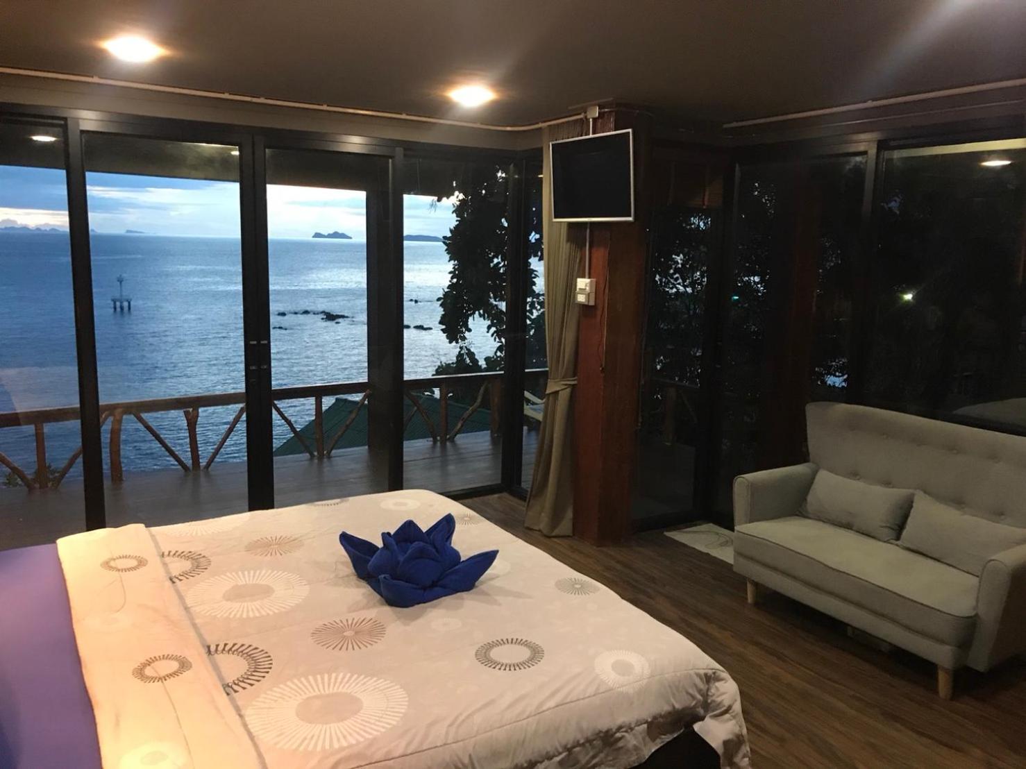 One-Bedroom Bungalow photo 1