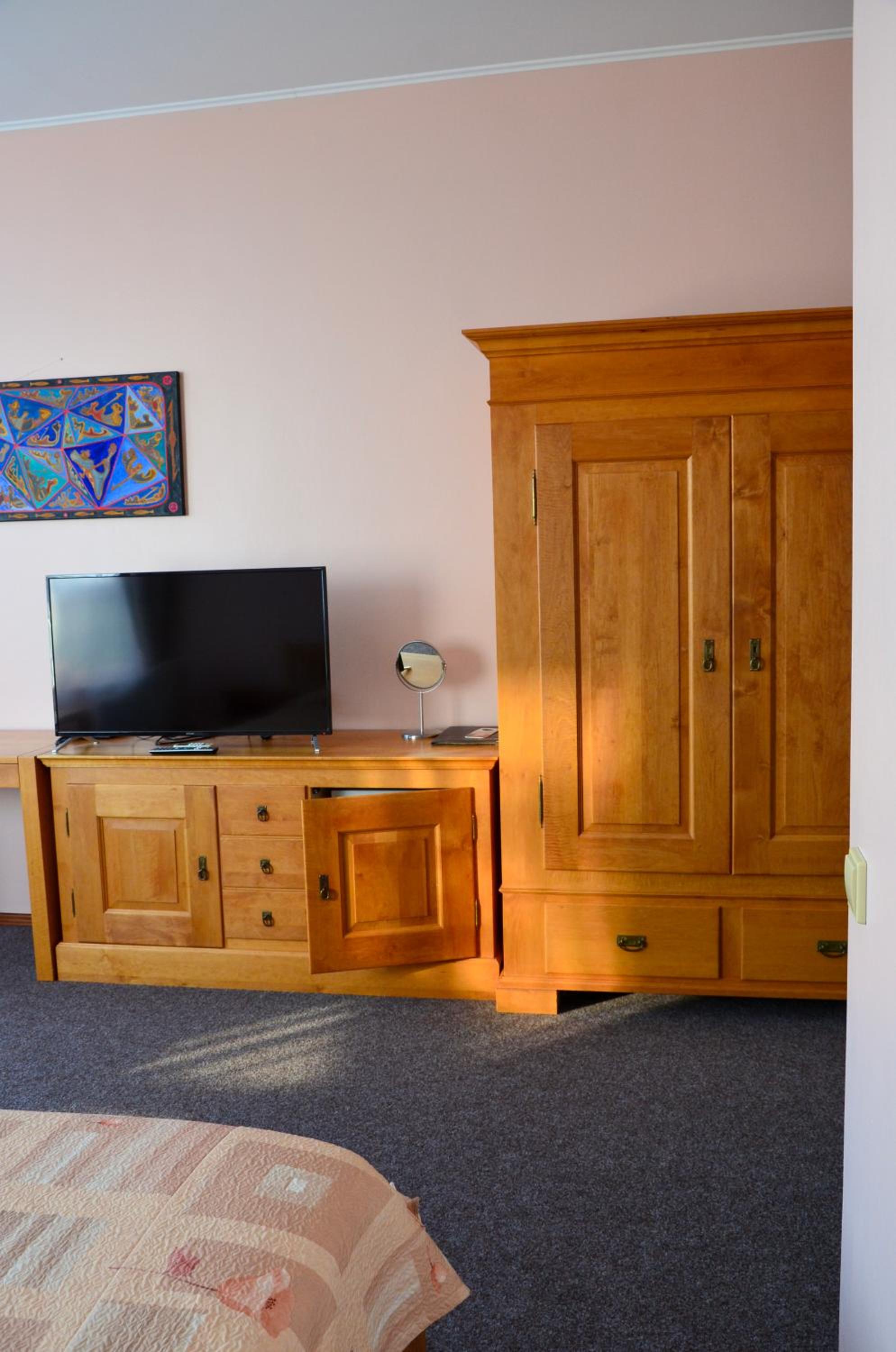 Suite - Photo 10