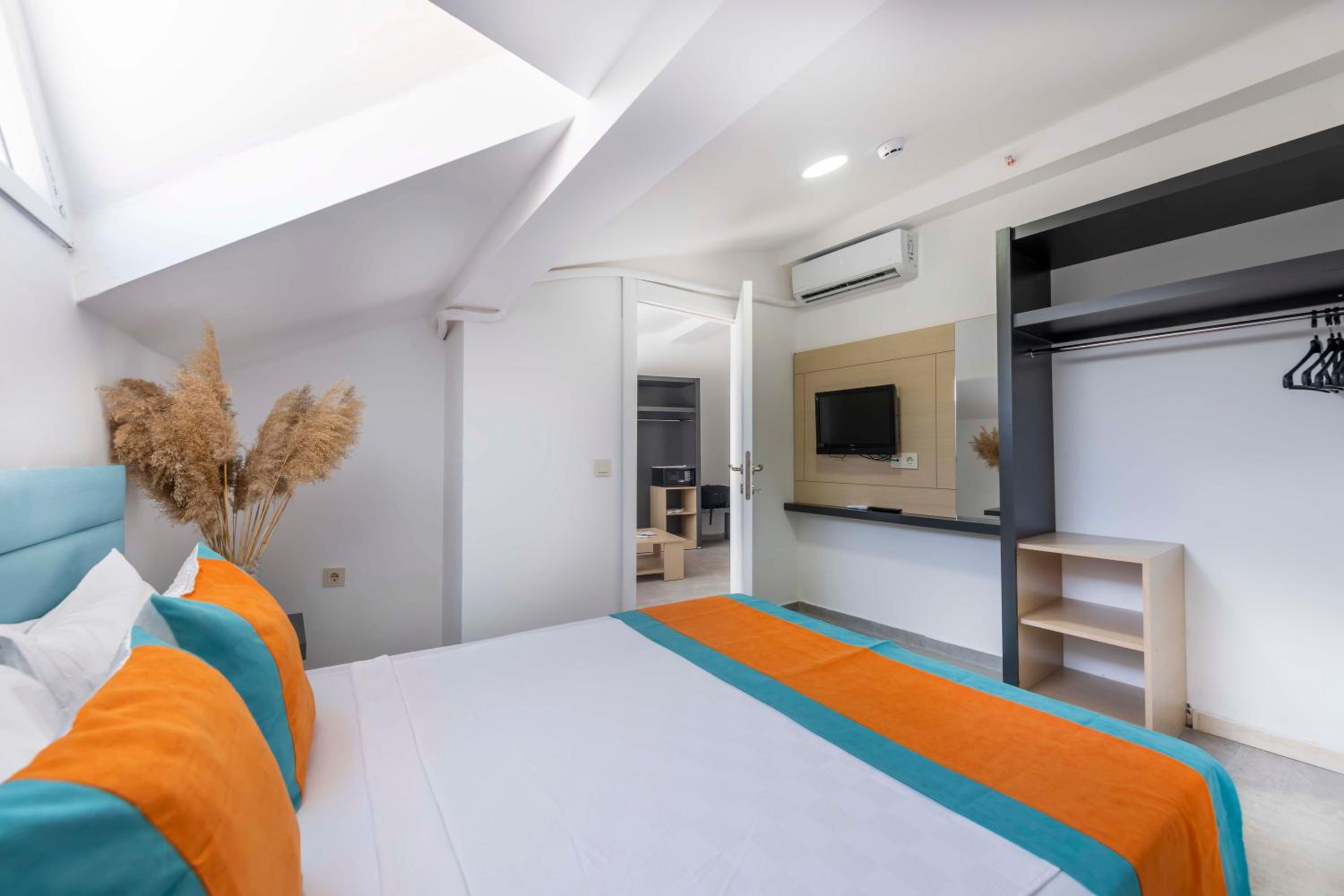 Double Room With Terrace