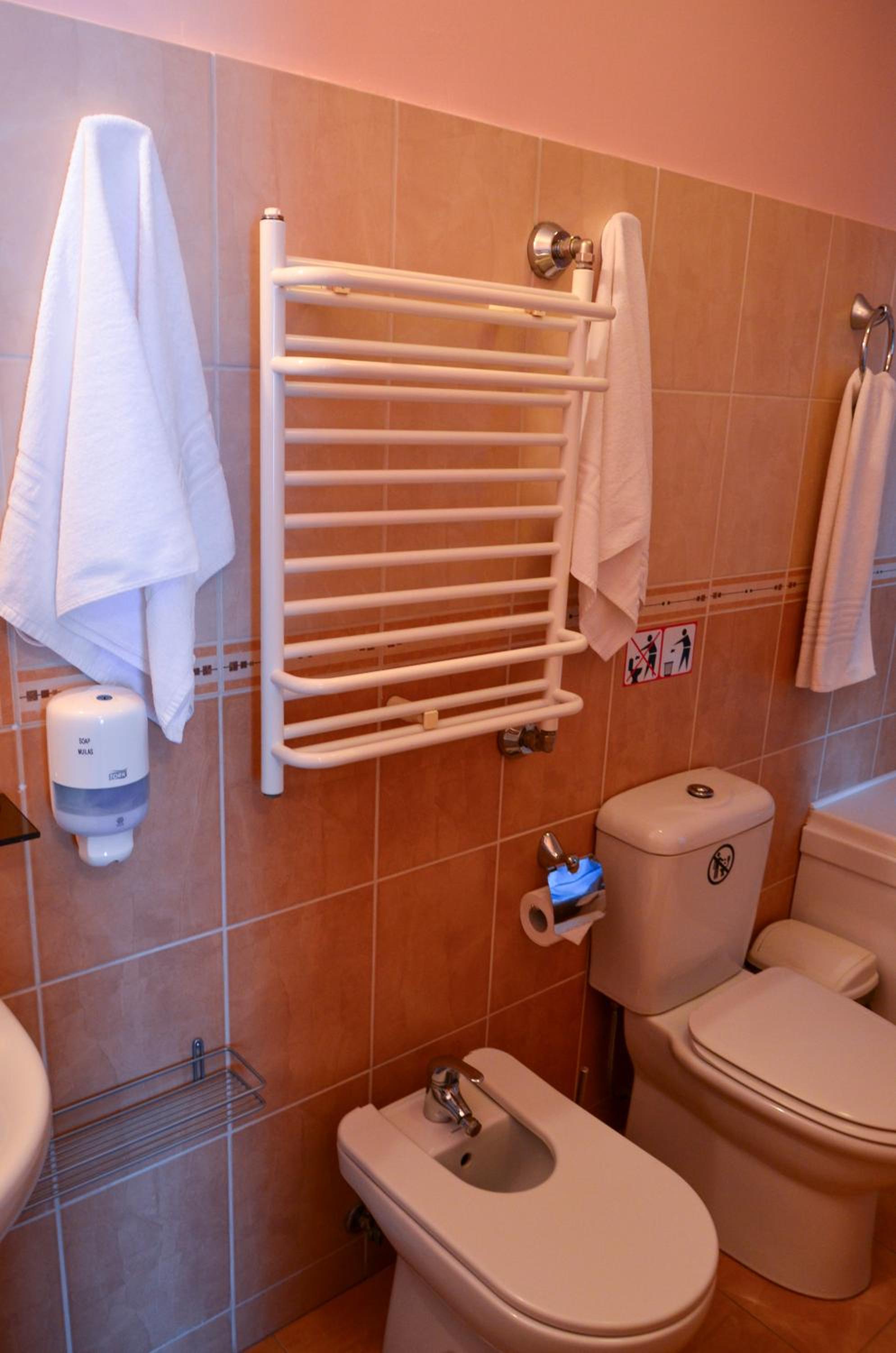 Suite - Photo 2