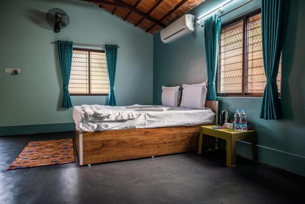 Double Or Twin Room - Photo 1