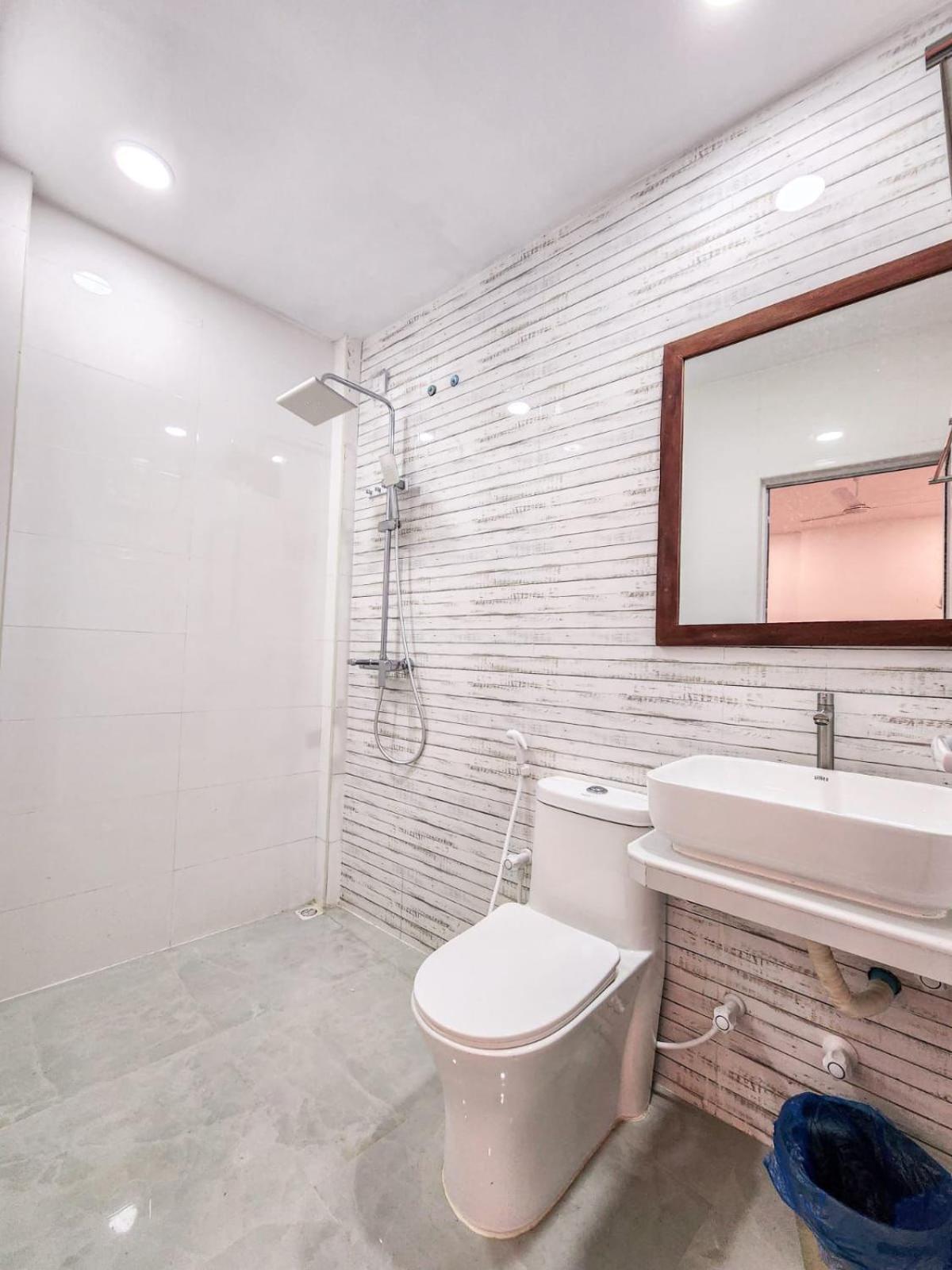 Deluxe Double or Twin Room photo 3
