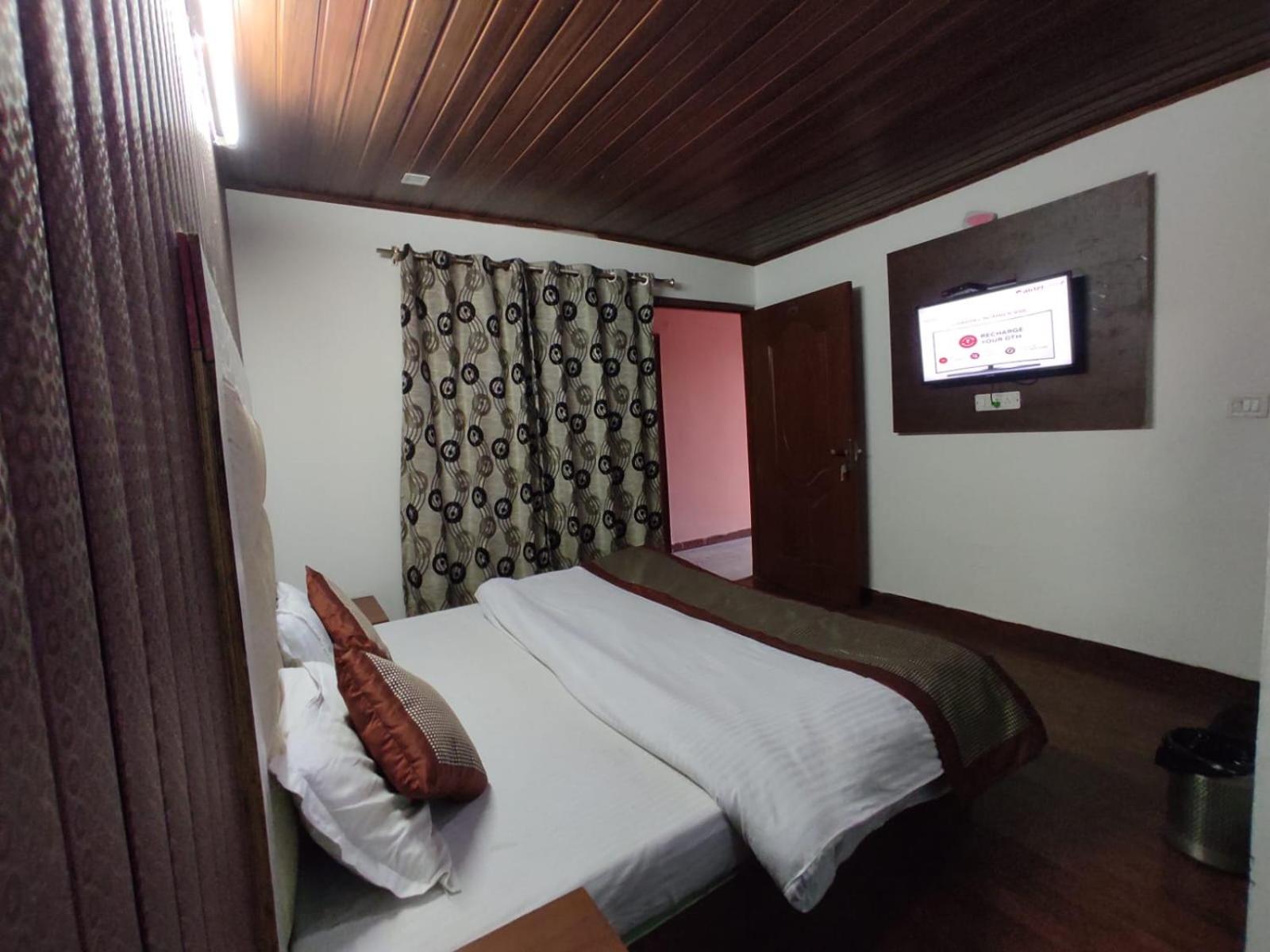 Double Room with Mountain View photo 2