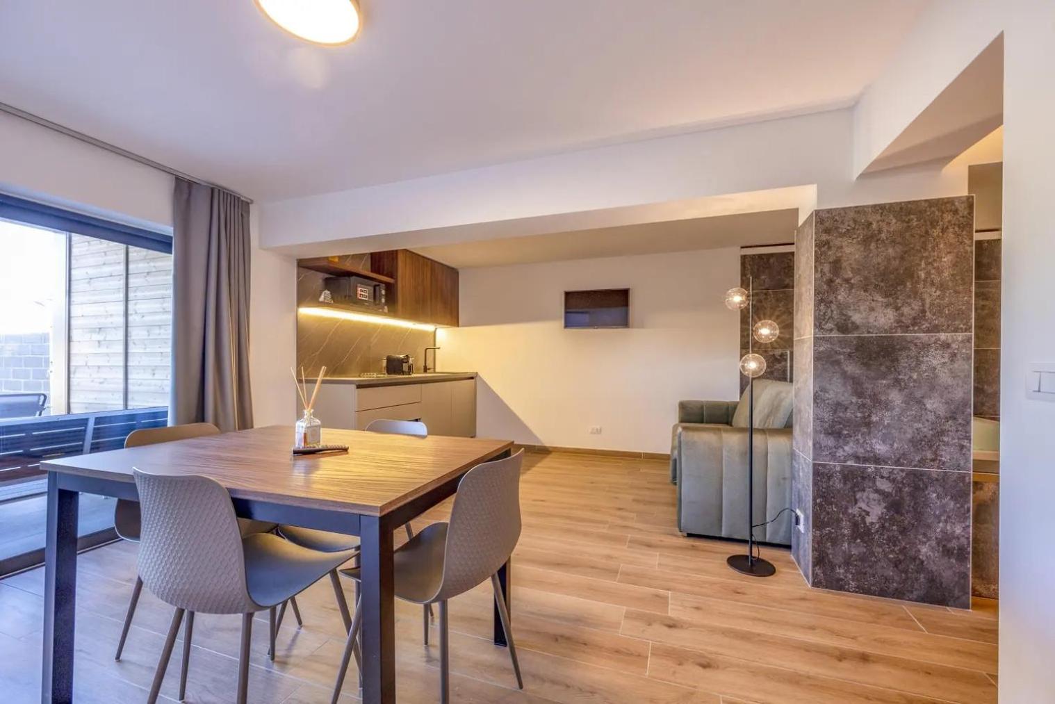 Superior Apartment photo 2
