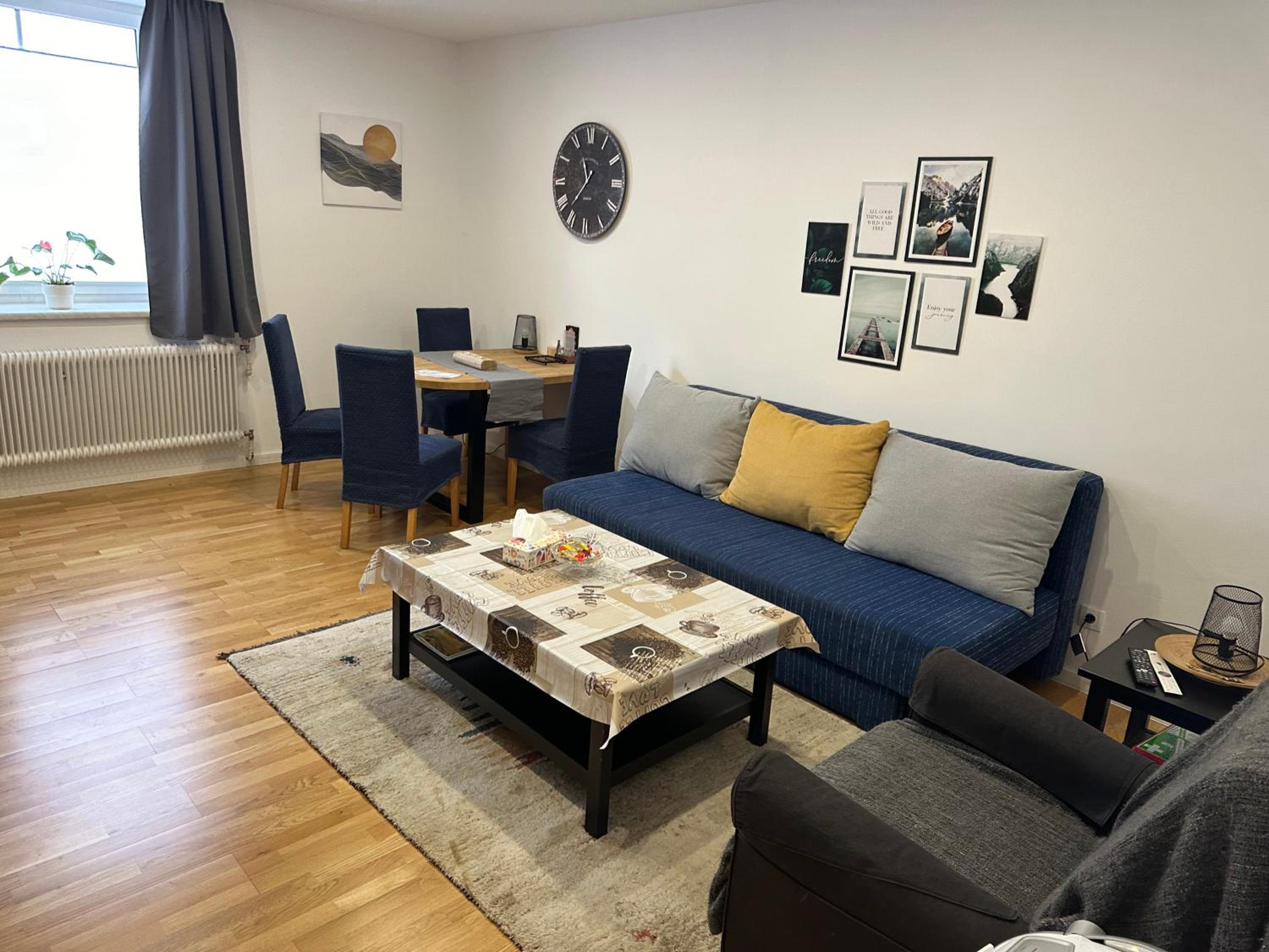 One-Bedroom Apartment photo 1
