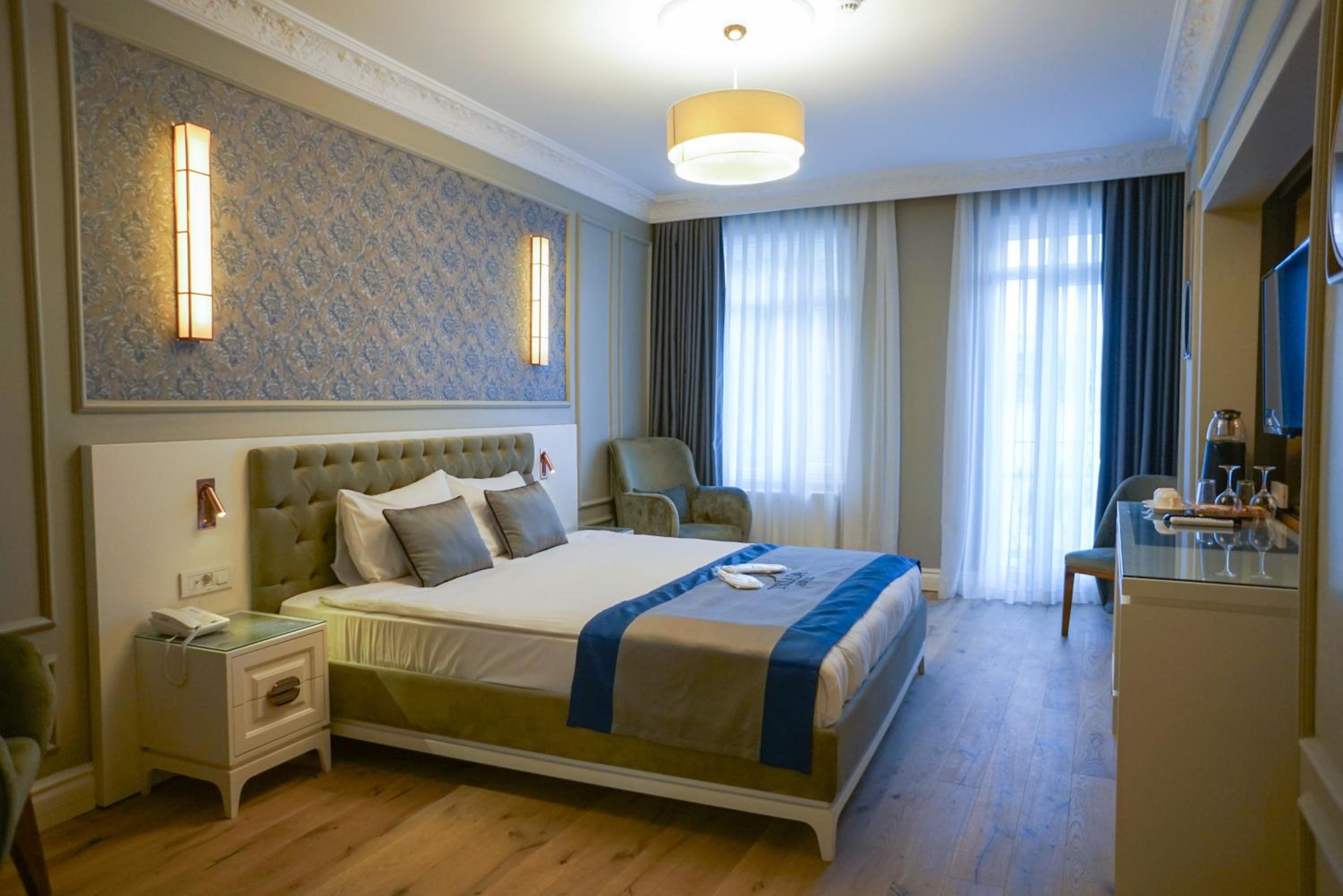 Studio Apartment photo 2