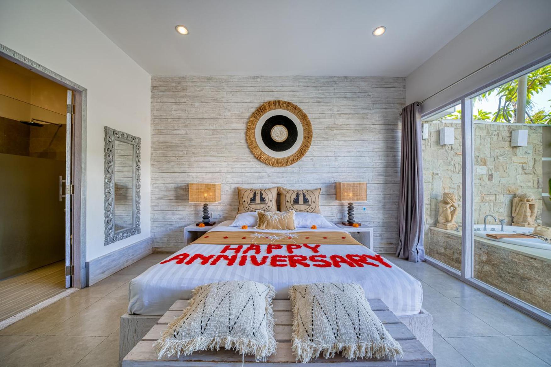 One-Bedroom Villa with Private Pool and Hot tub photo 3