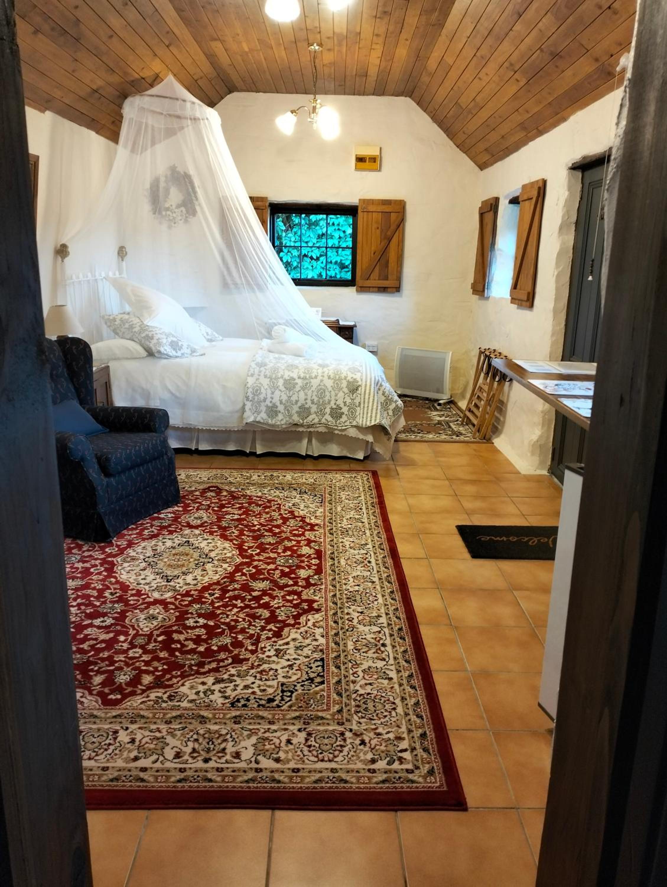 Queen Room photo 3