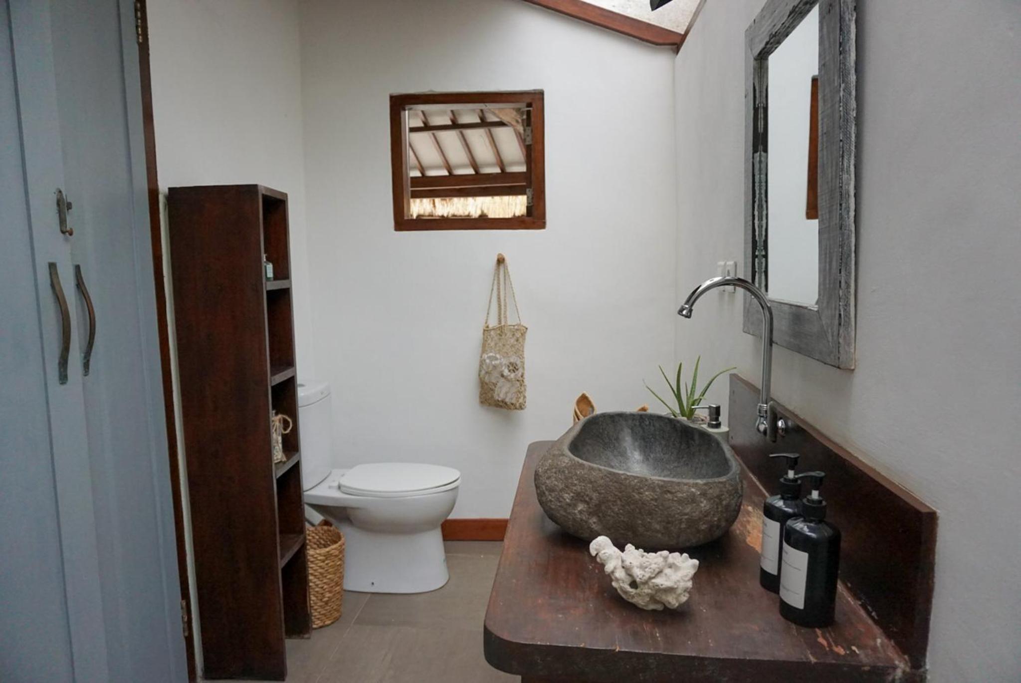 Villa with Private Pool - Photo 12