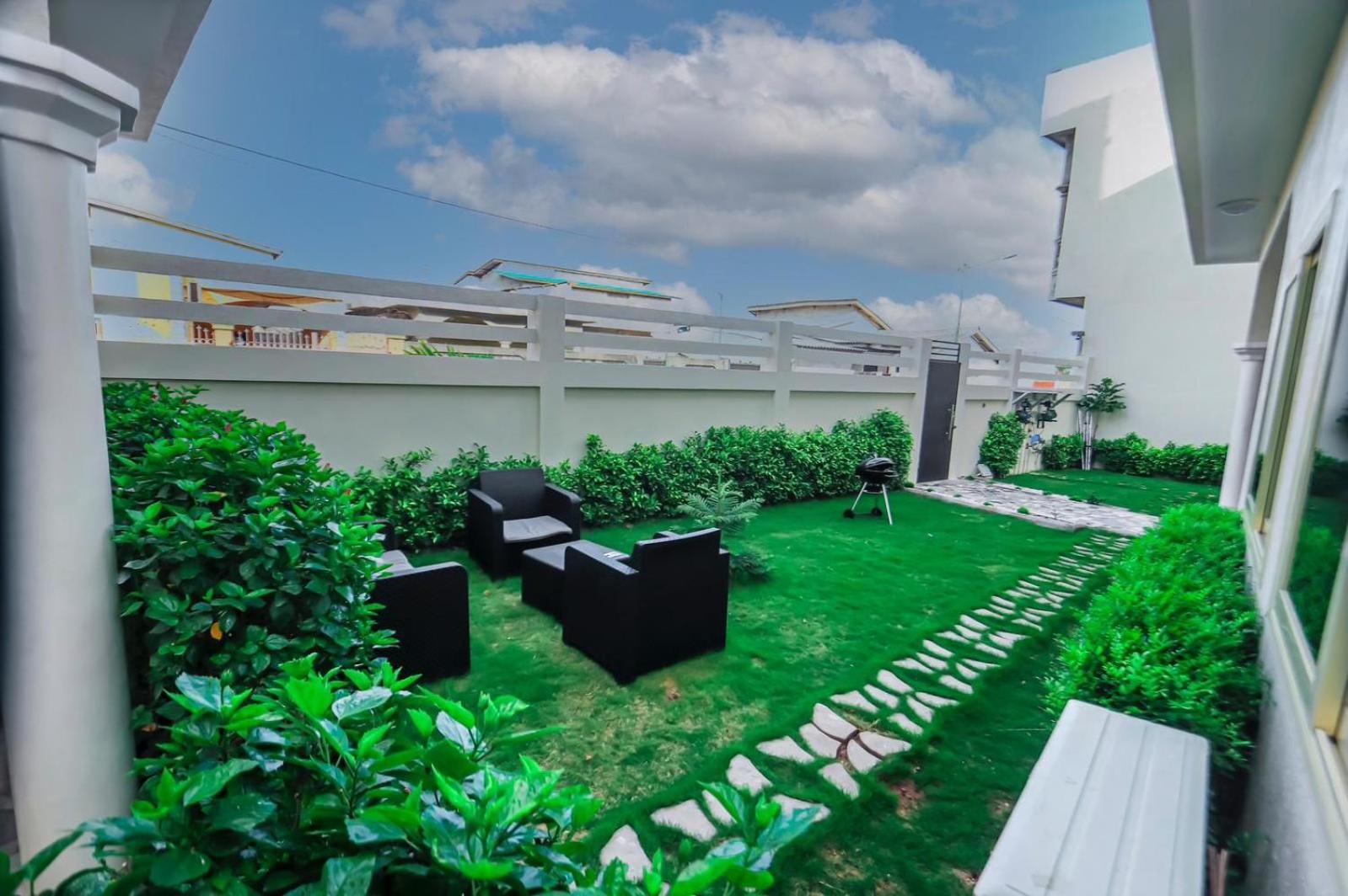 Apartment with Garden View photo 3