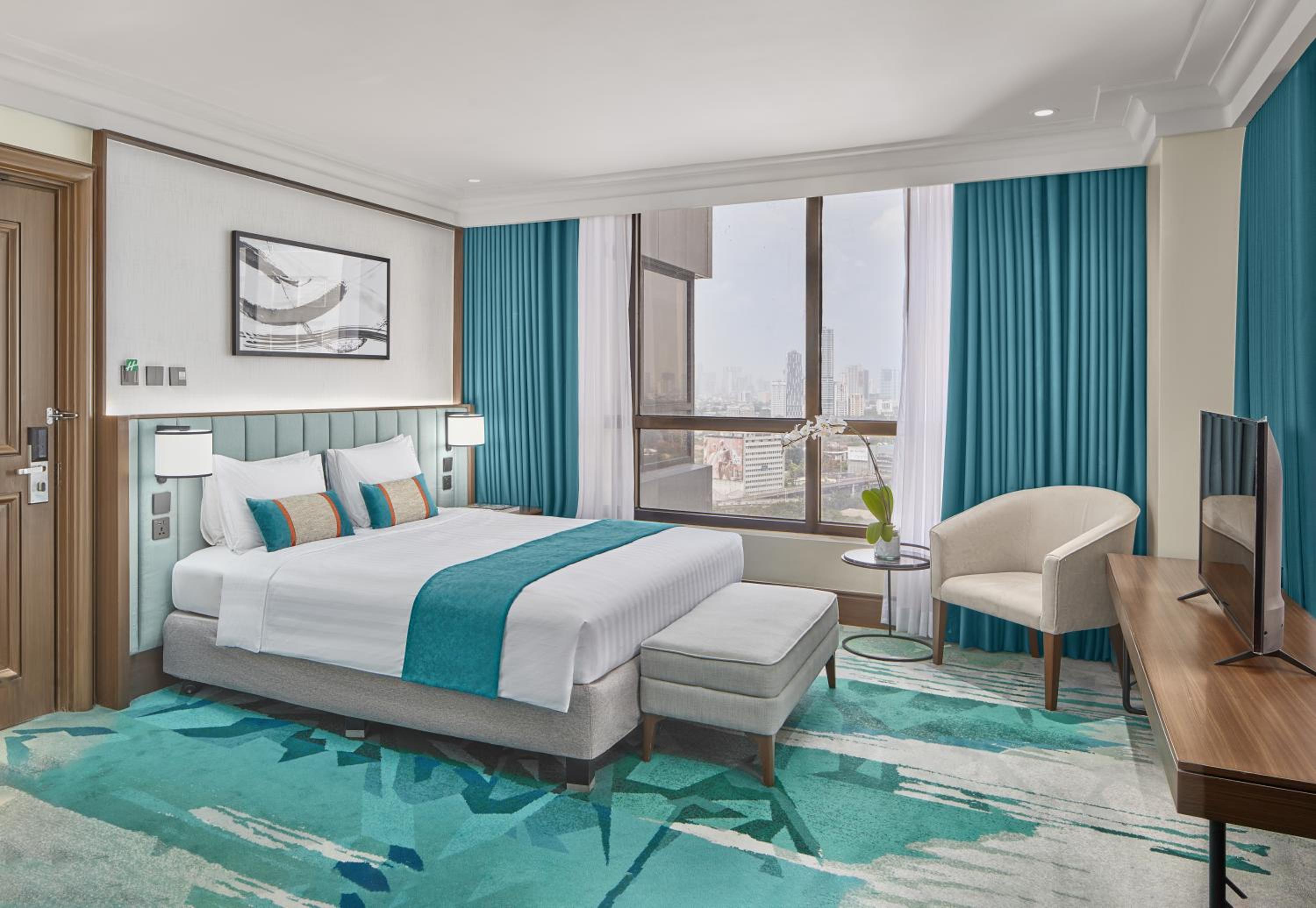 Premium King Room - Disability Access - Photo 3