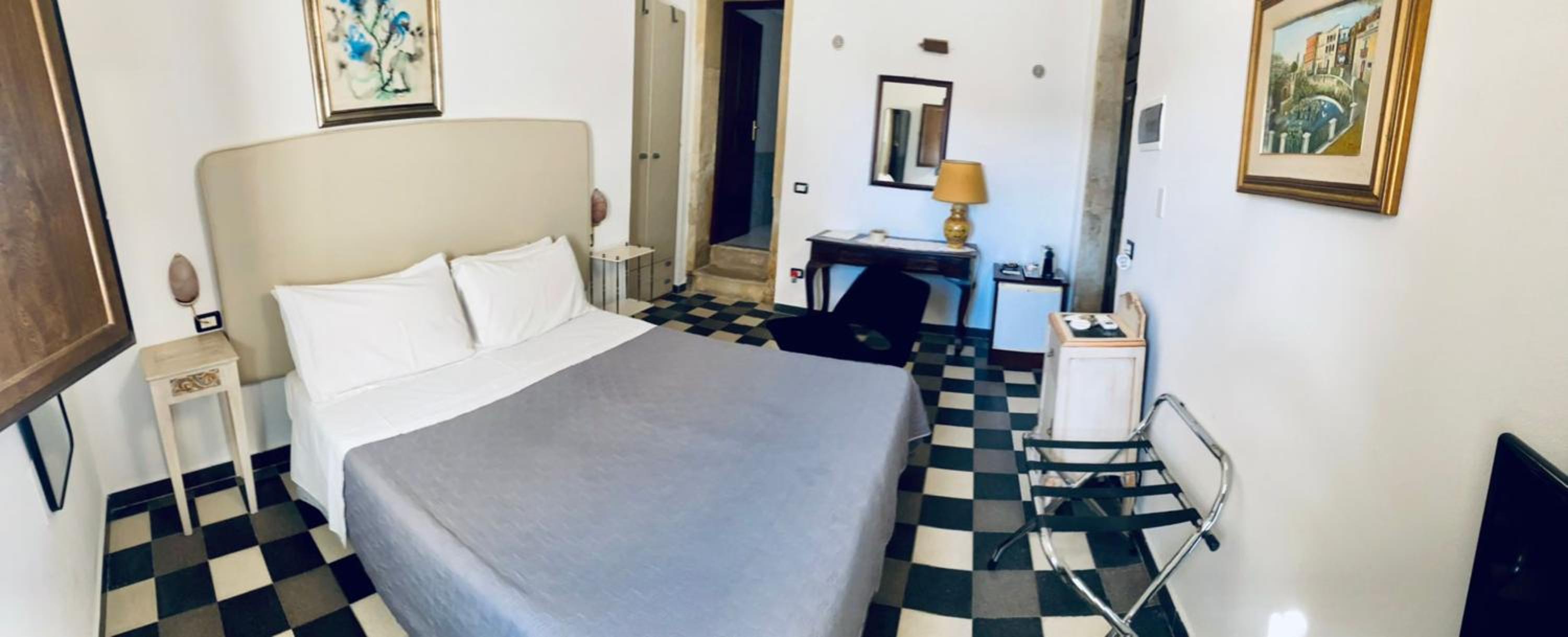 Classic Double Room - Photo 5