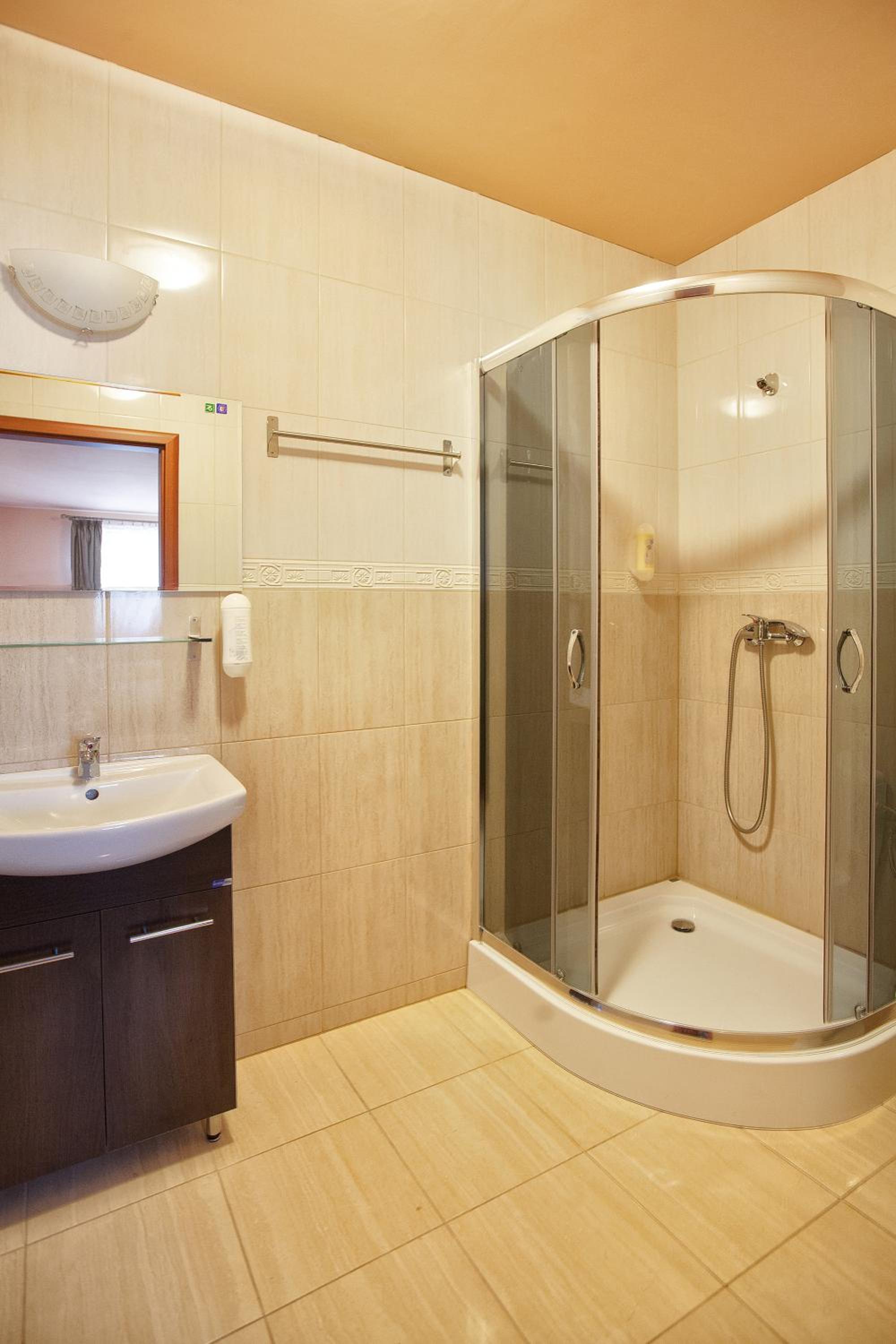Apartment - Photo 4