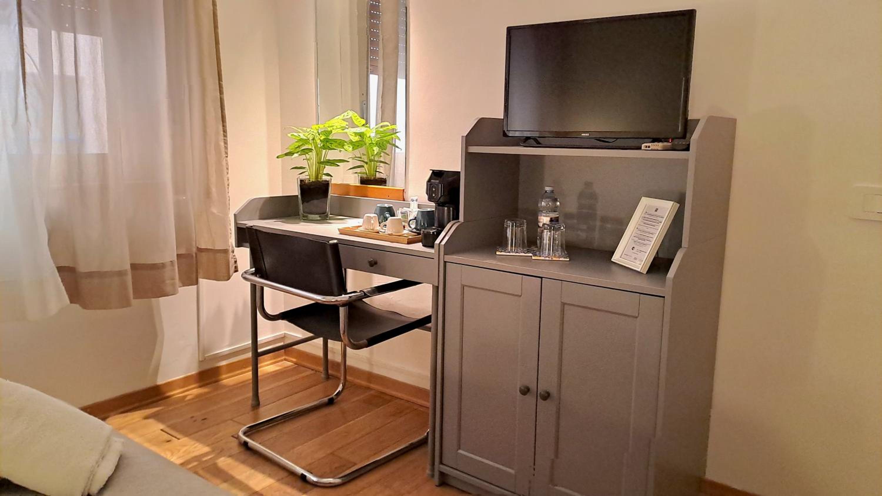 Double or Twin Room - Photo 1