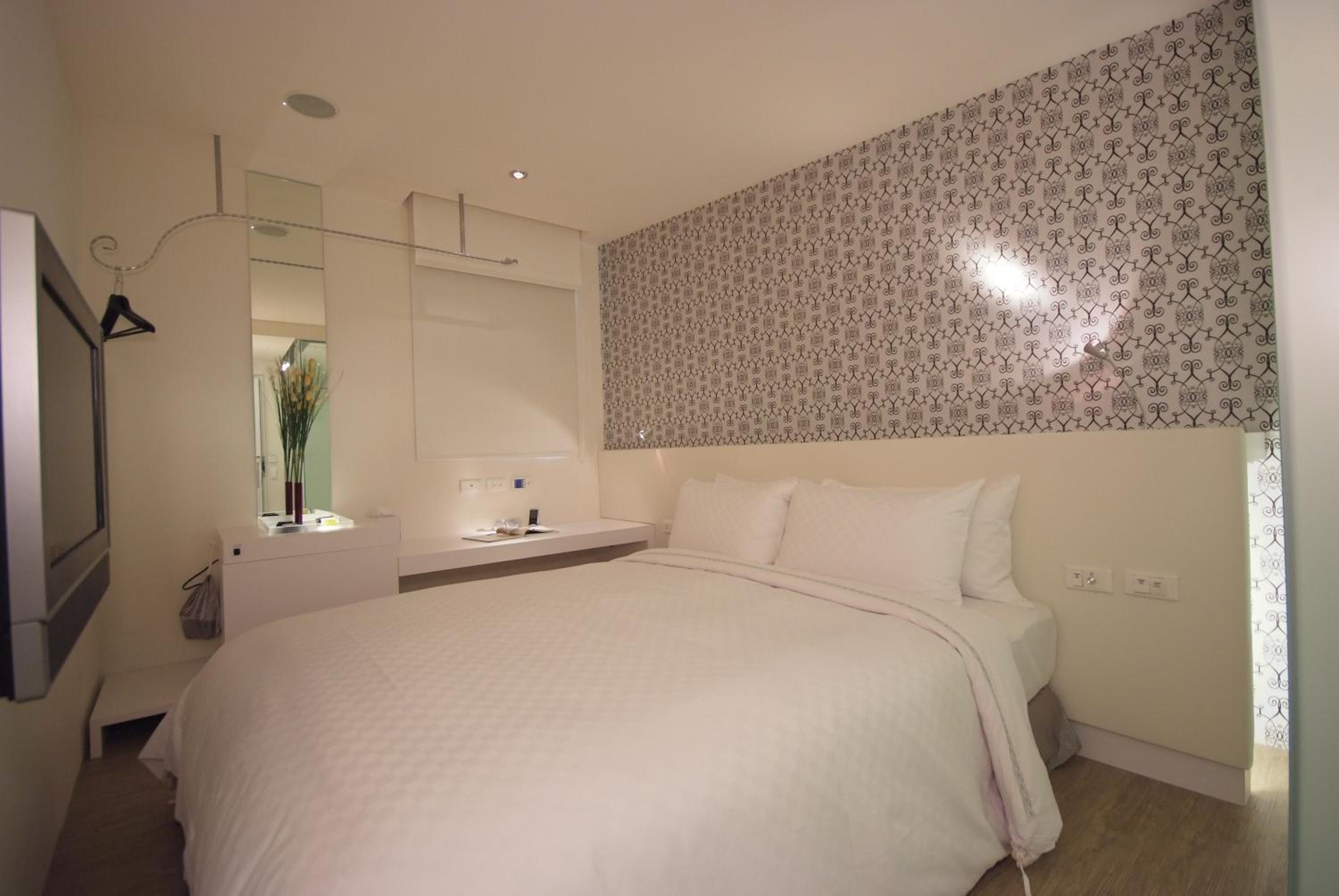 Economy Double Room photo 1