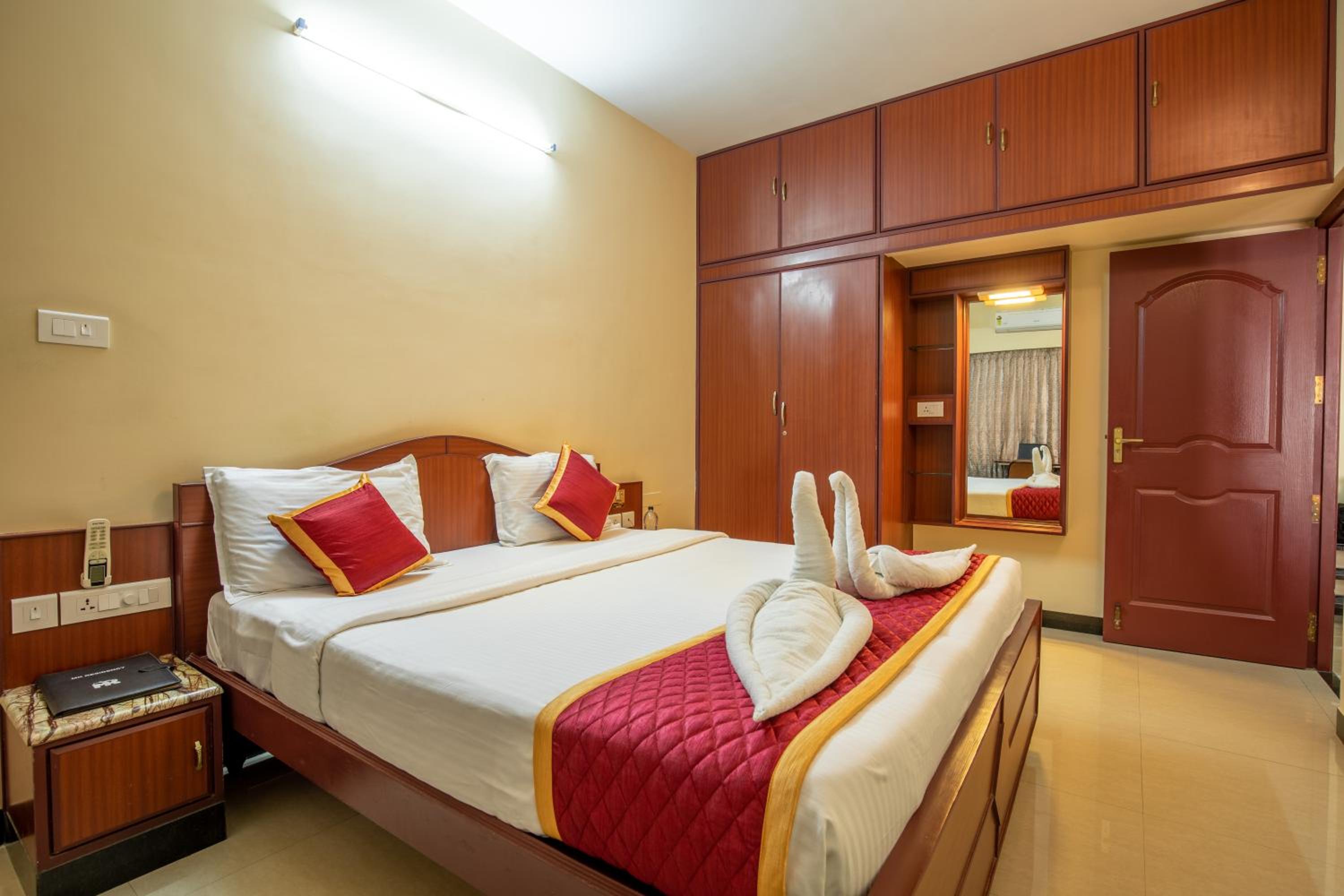Two-Bedroom Apartment - Photo 3