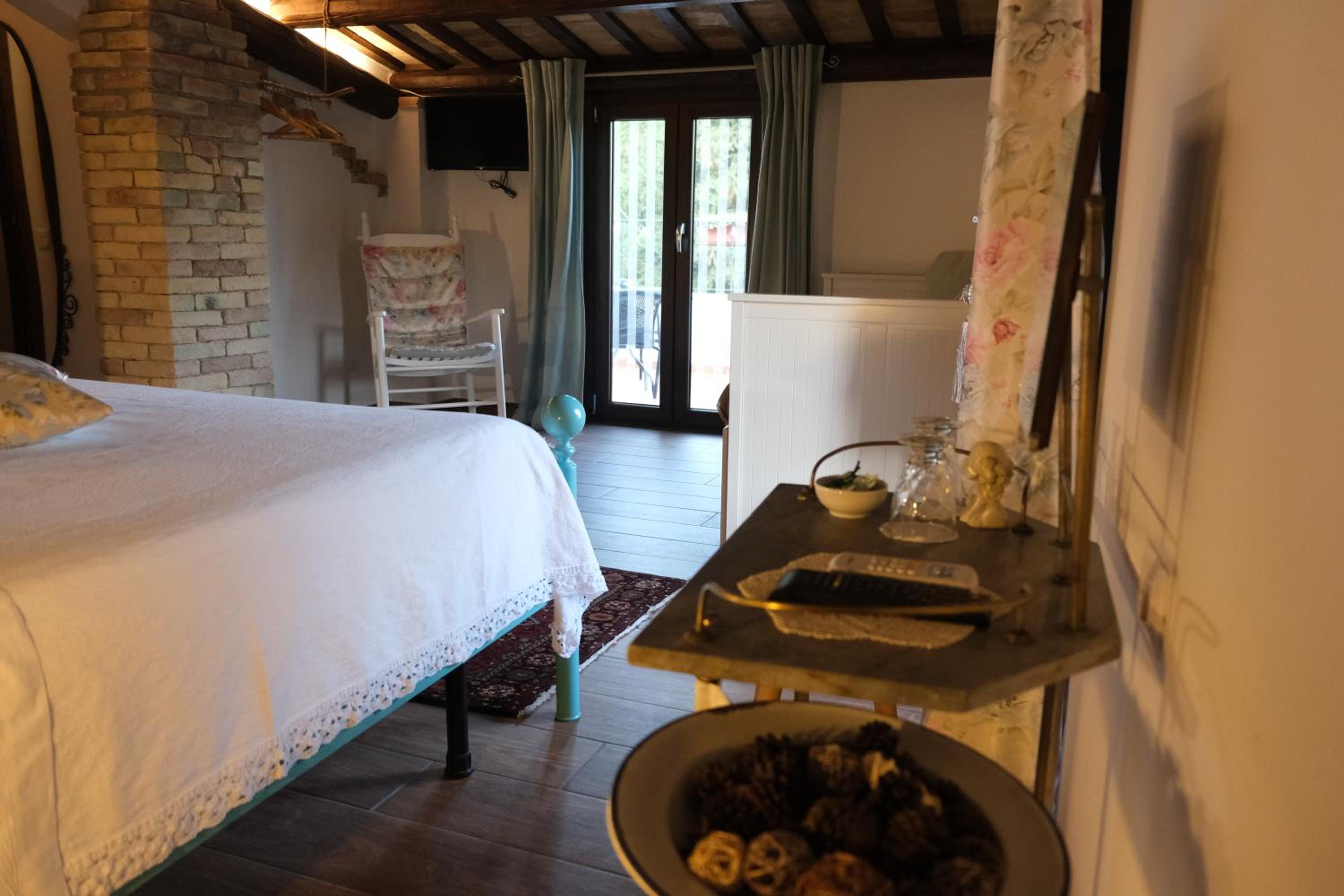 Suite with Terrace - Photo 5
