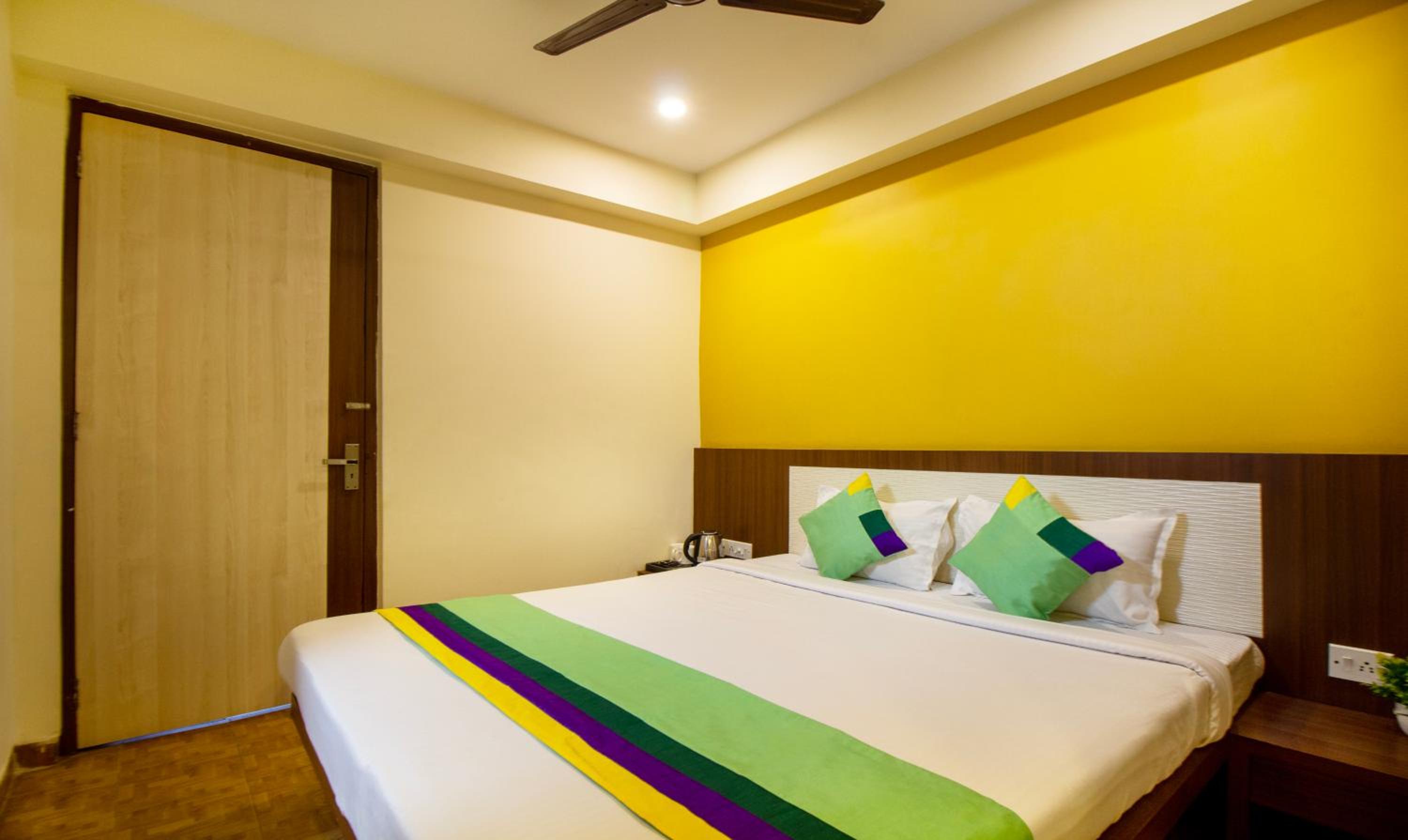 Economy Room - Photo 1