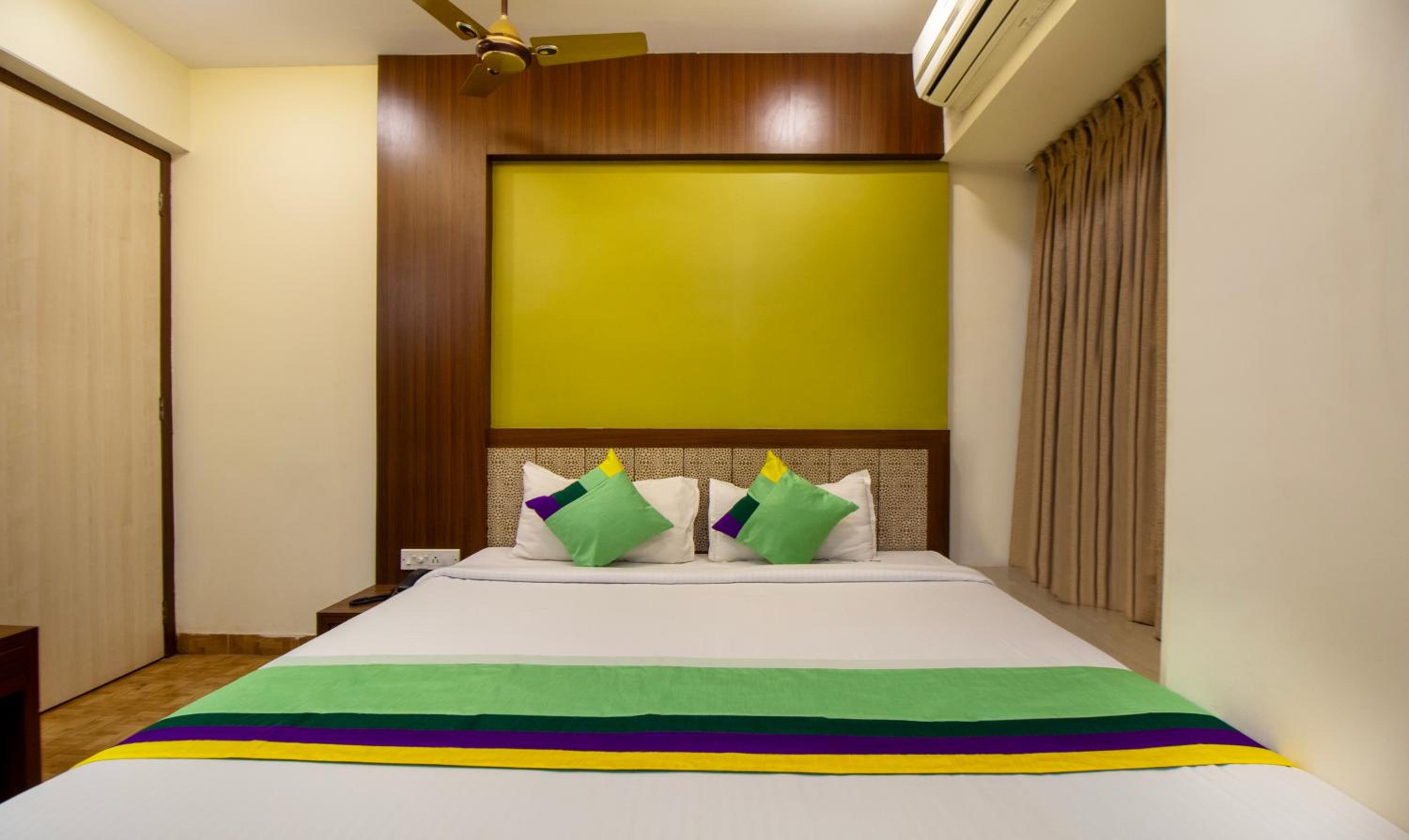 Economy Room - Photo 6