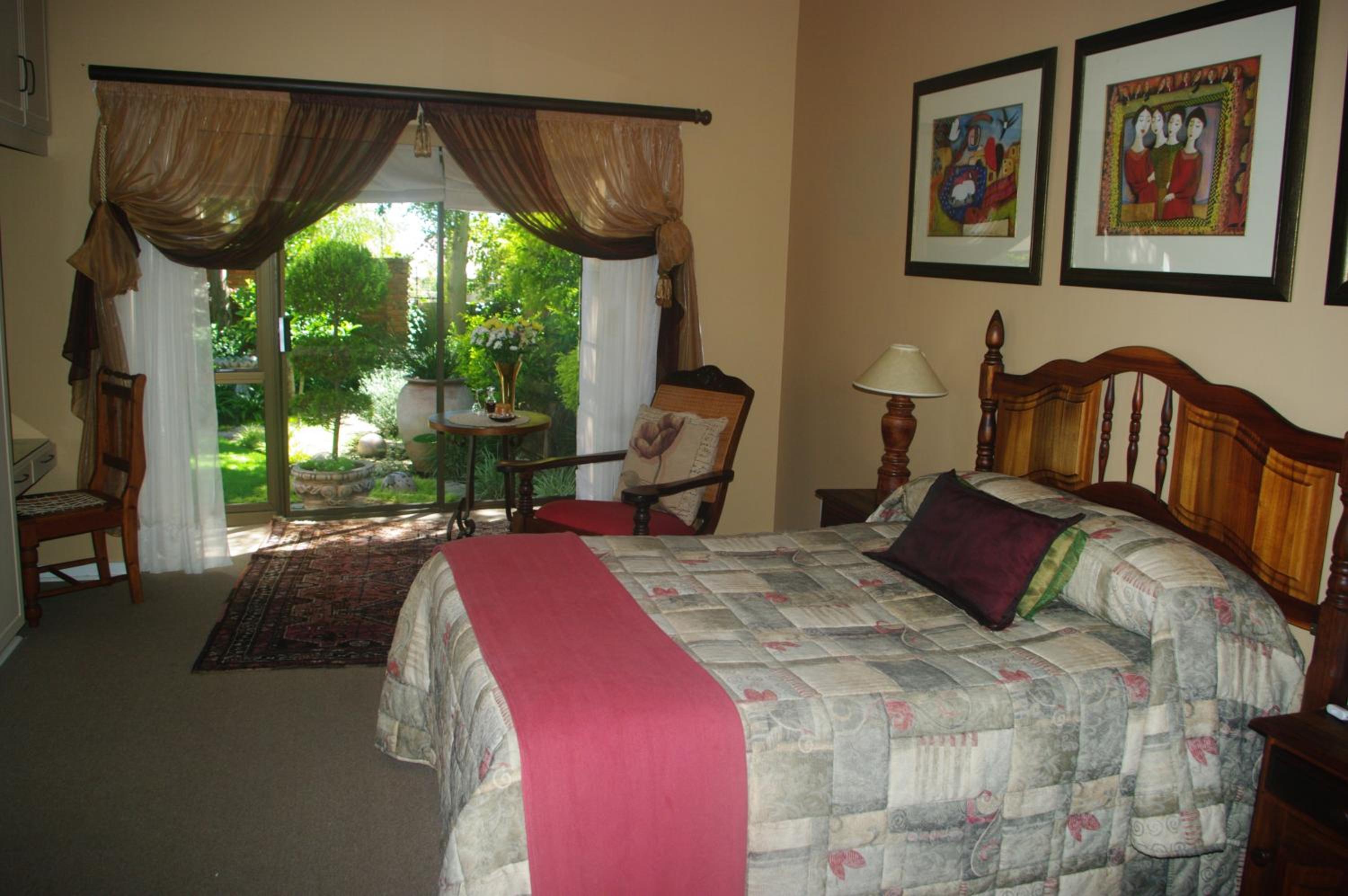Family Room photo 1