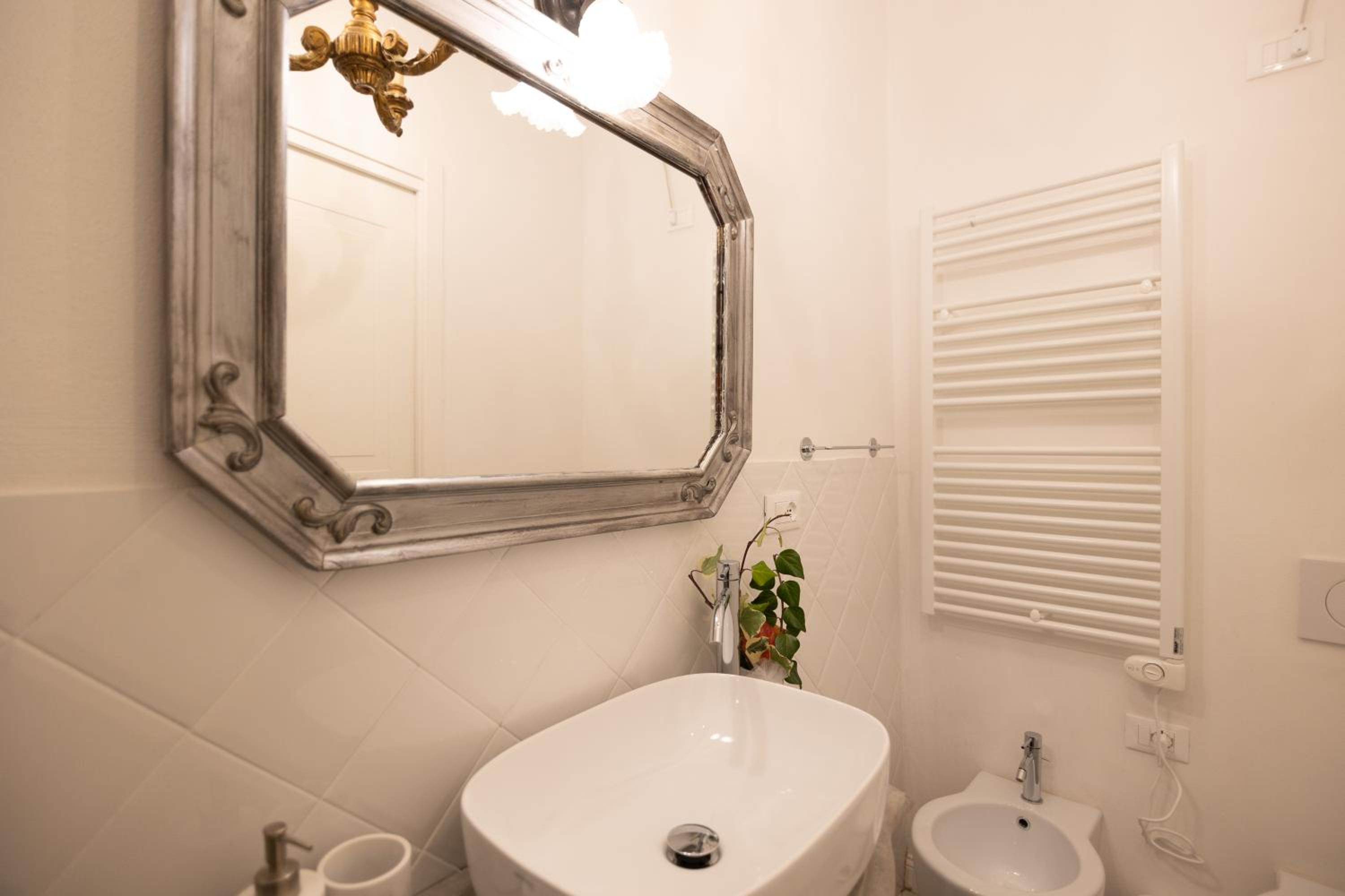 Double Room with Garden View - Photo 13