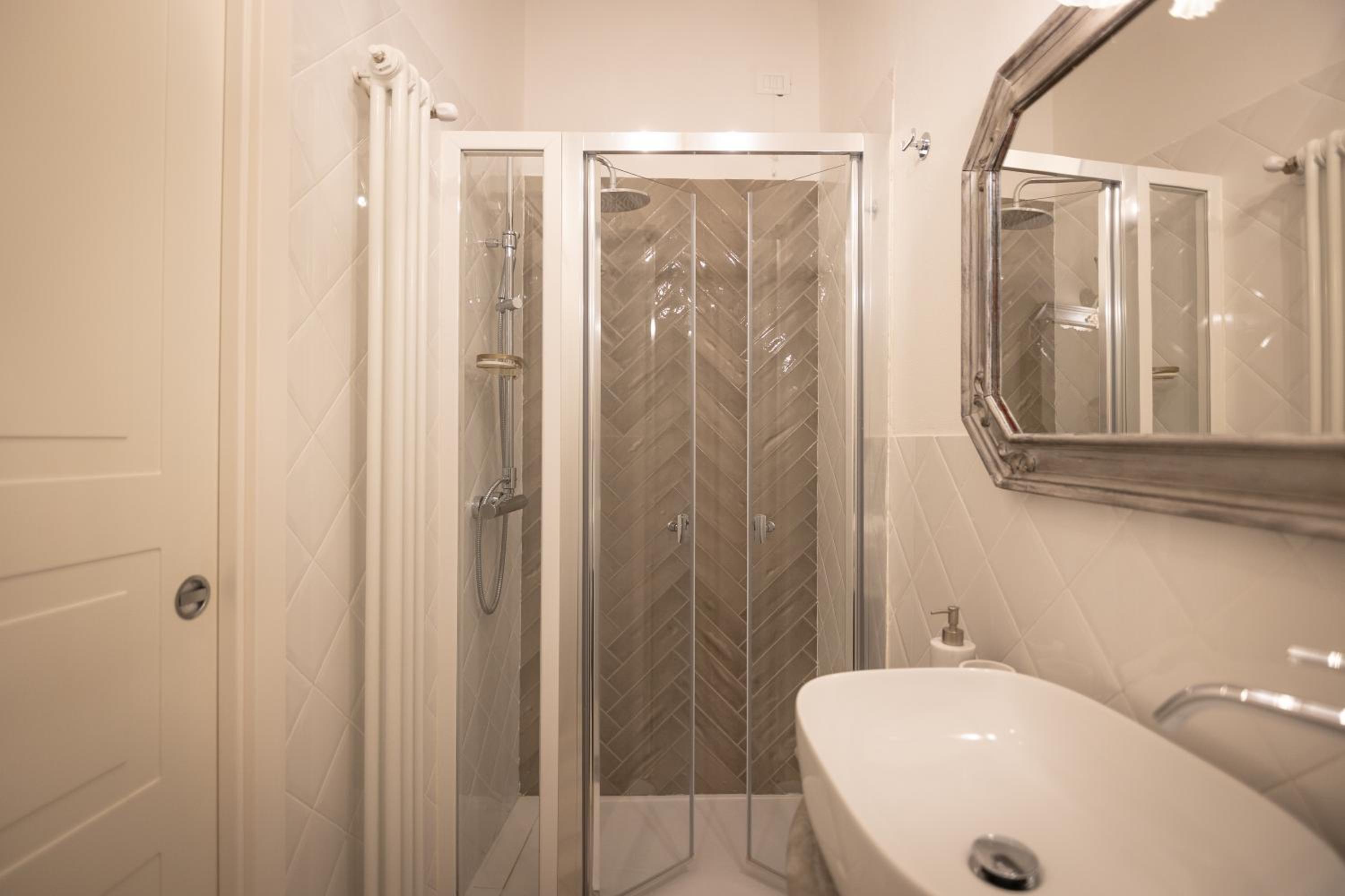 Double Room with Garden View - Photo 10