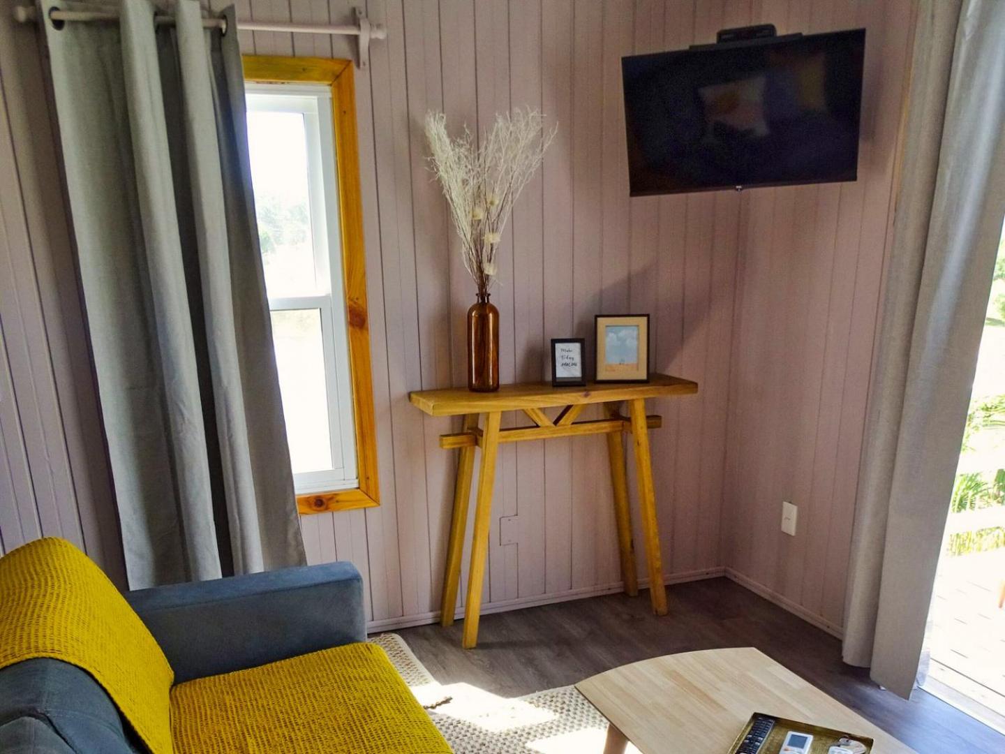 Deluxe Queen Suite