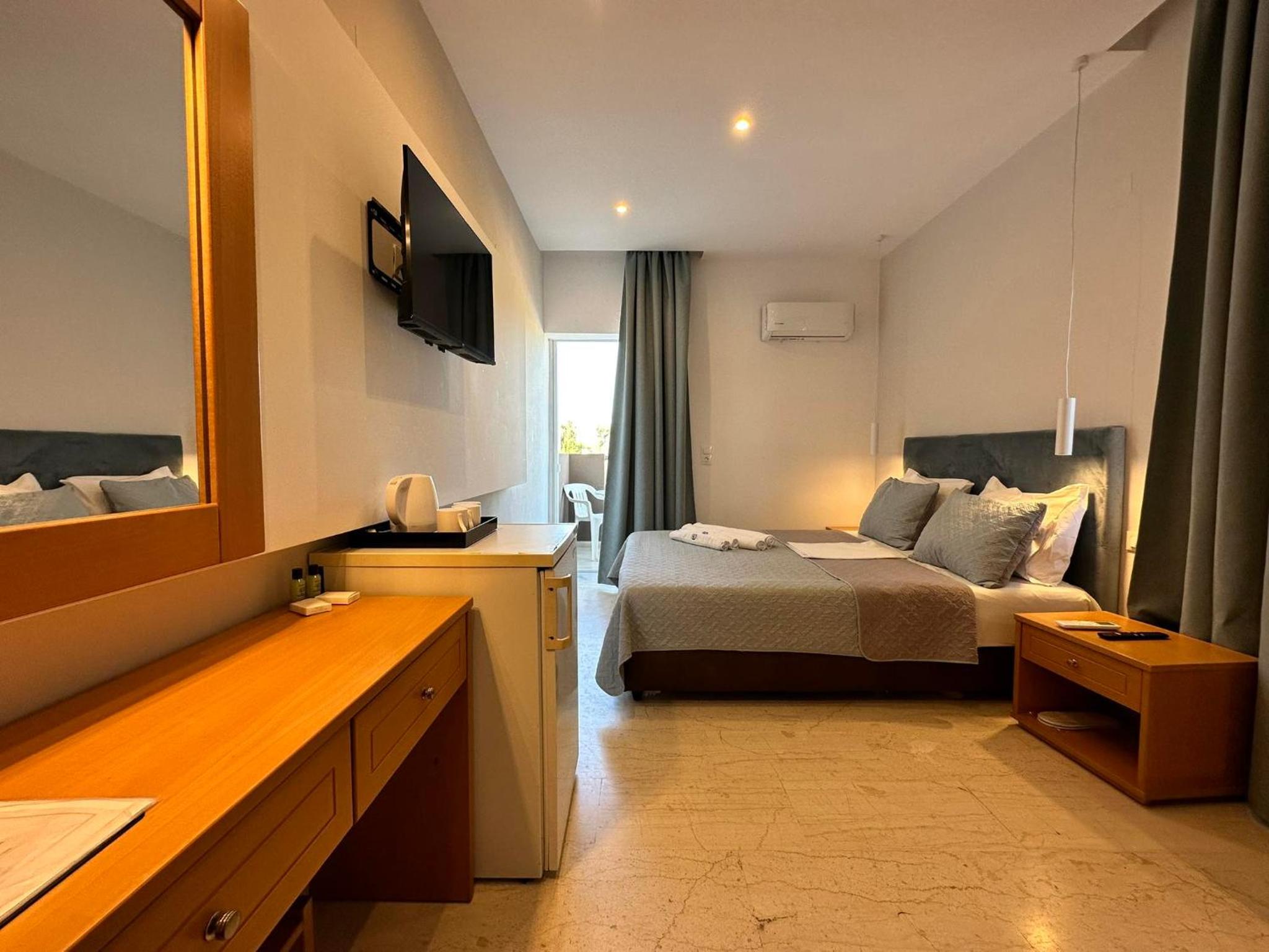 Superior Triple Room - Photo 4