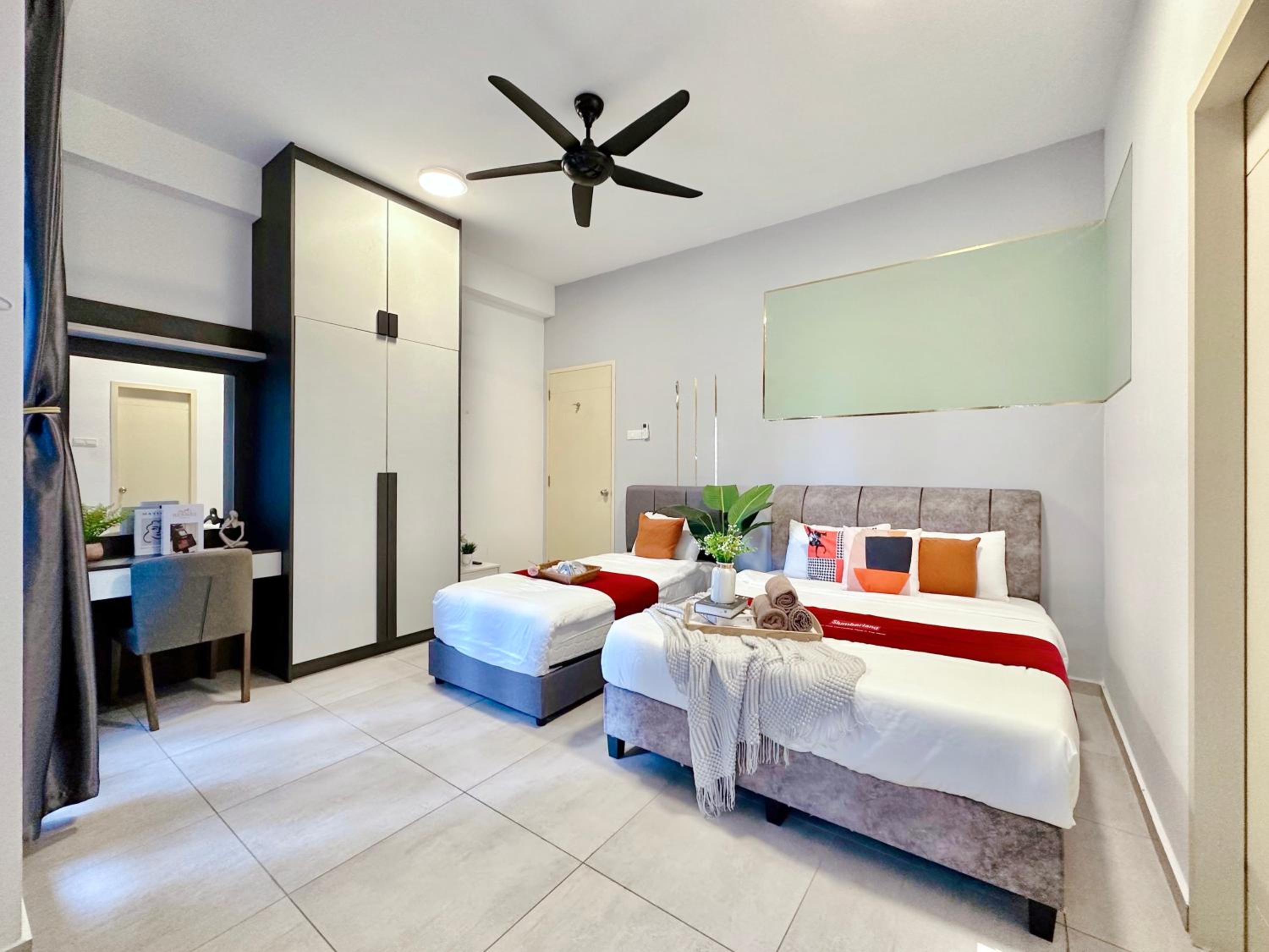 Three-Bedroom Apartment - Photo 17