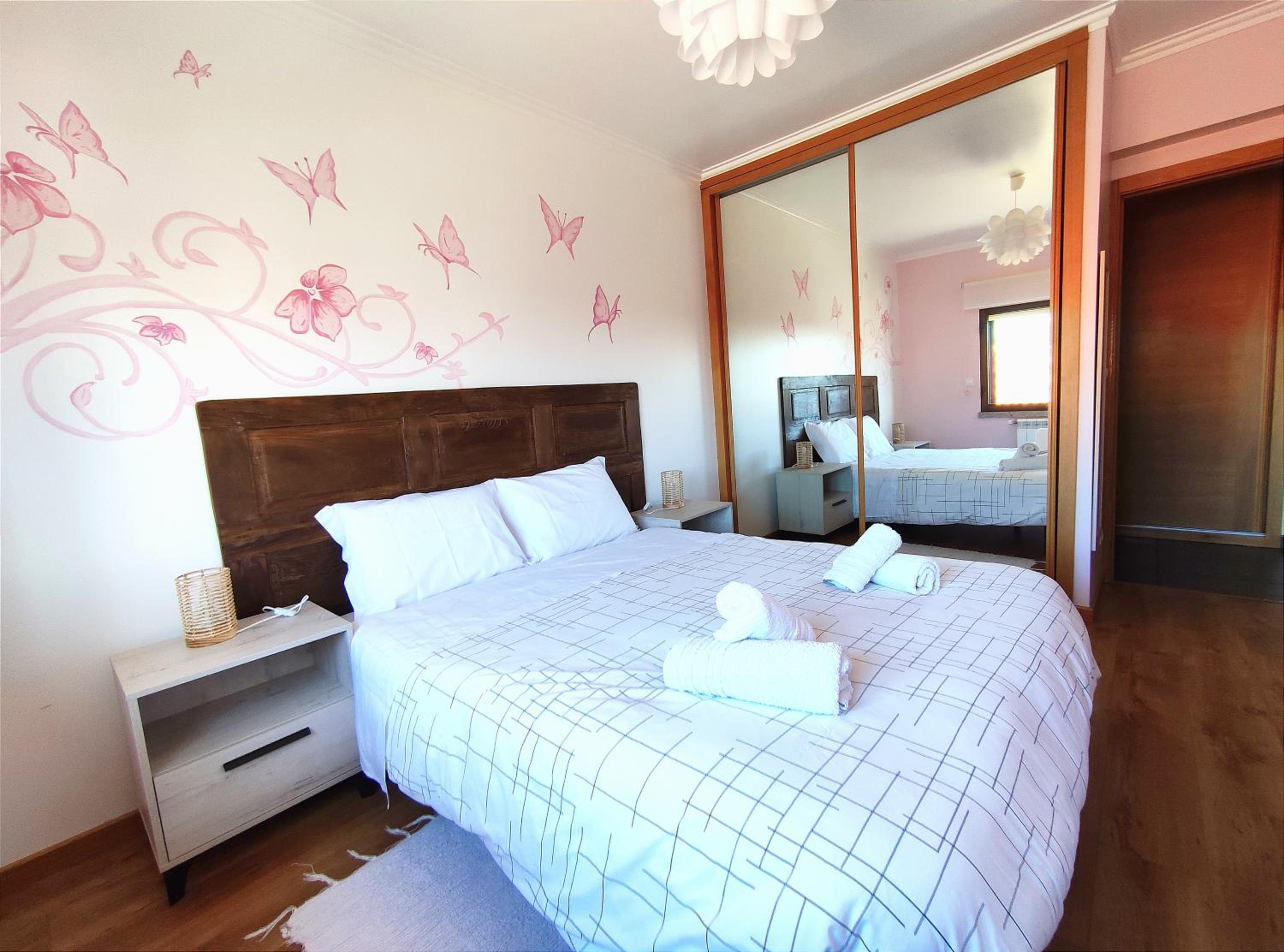Three-Bedroom Apartment - Photo 10