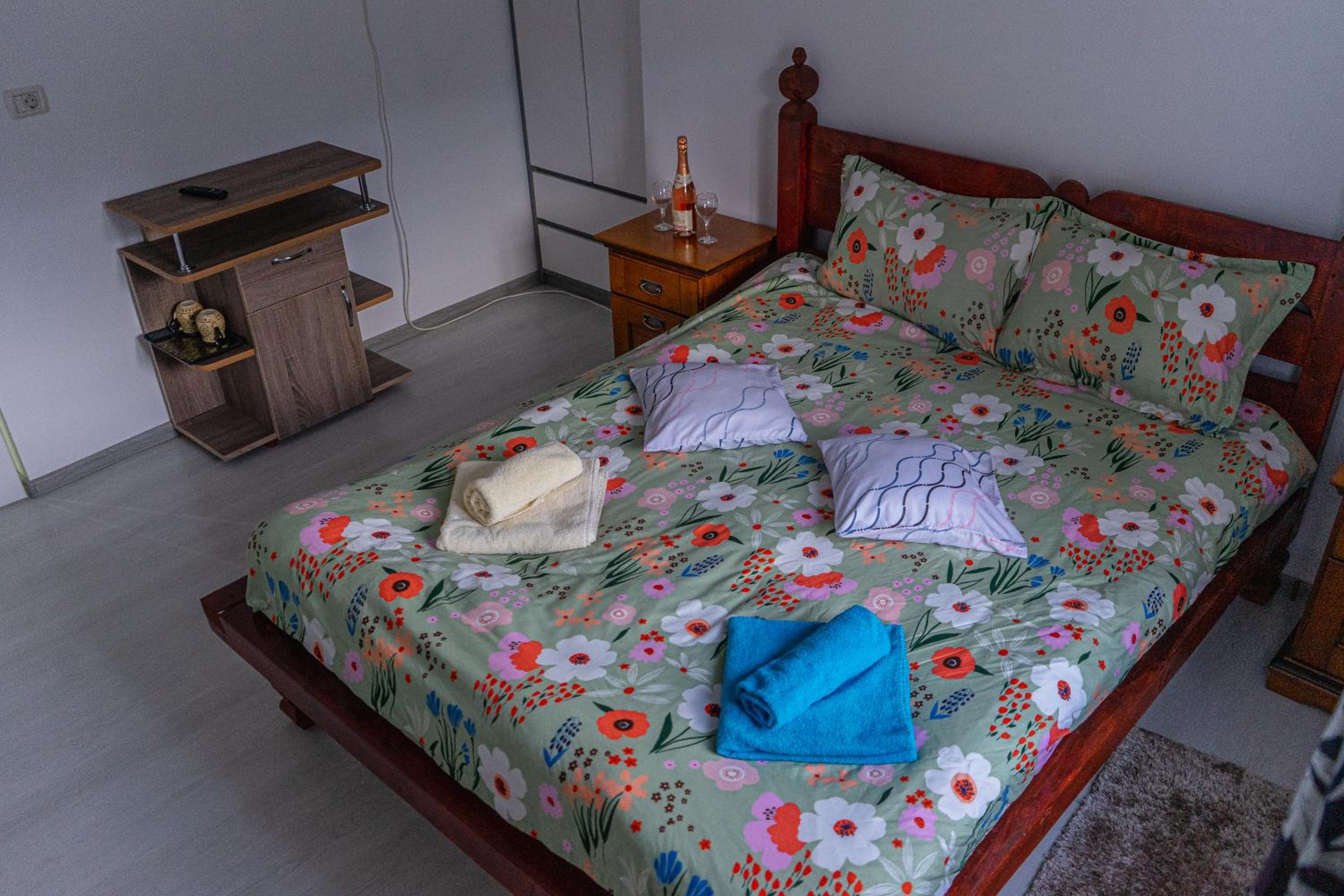 Apartment photo 3