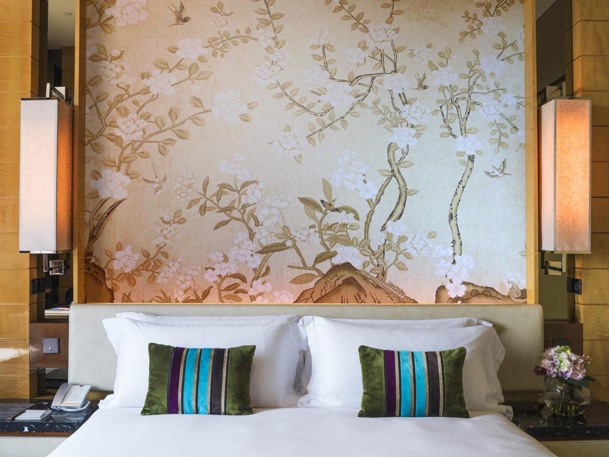Deluxe Olympian Room photo 3