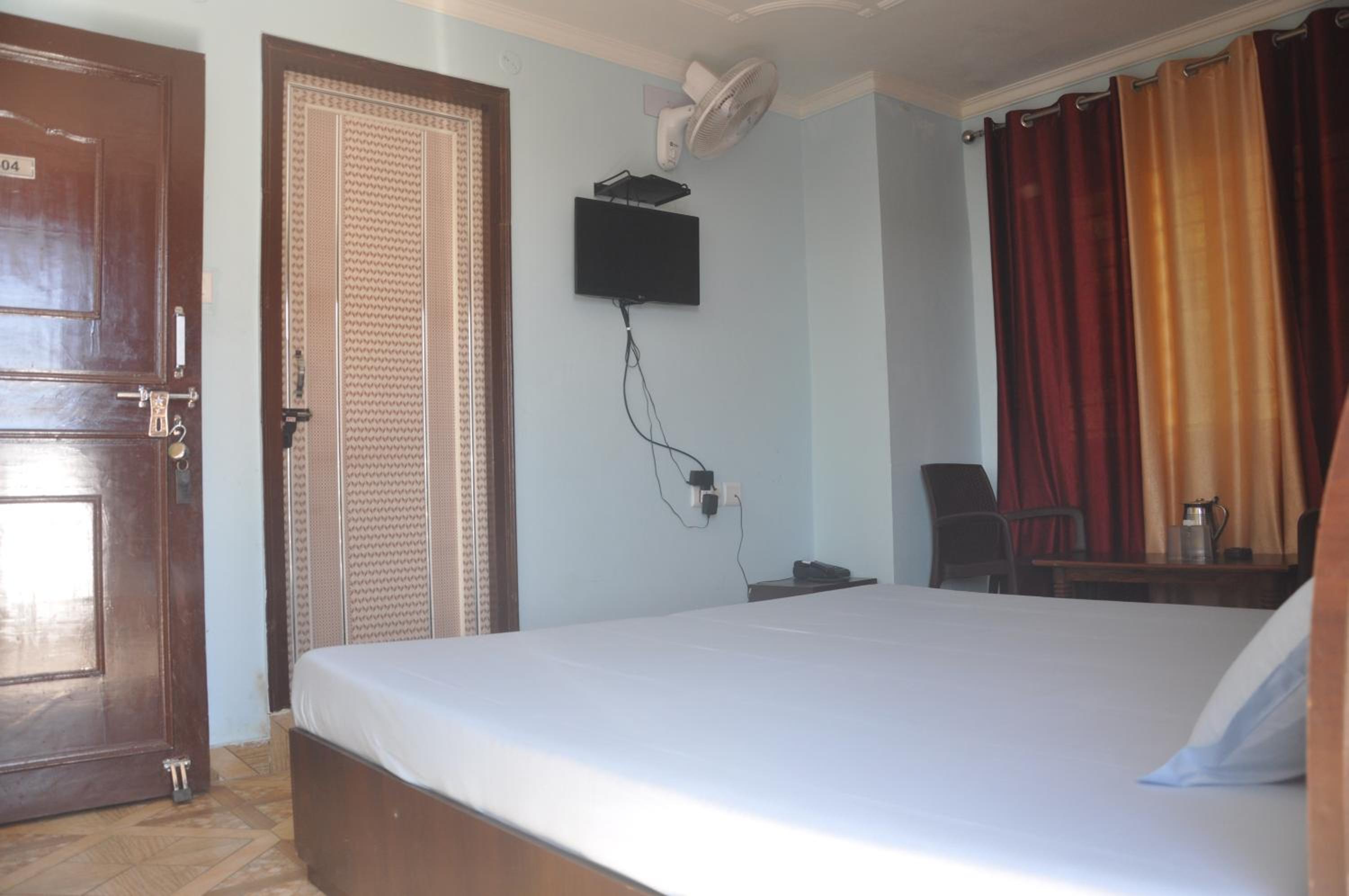 Deluxe Double Room With Balcony