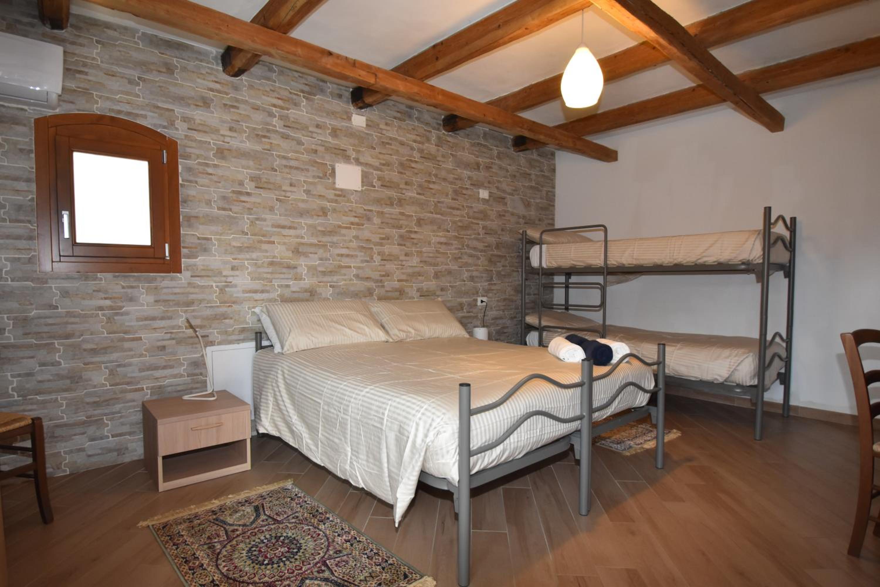 Chambre Familiale avec Salle de Bains