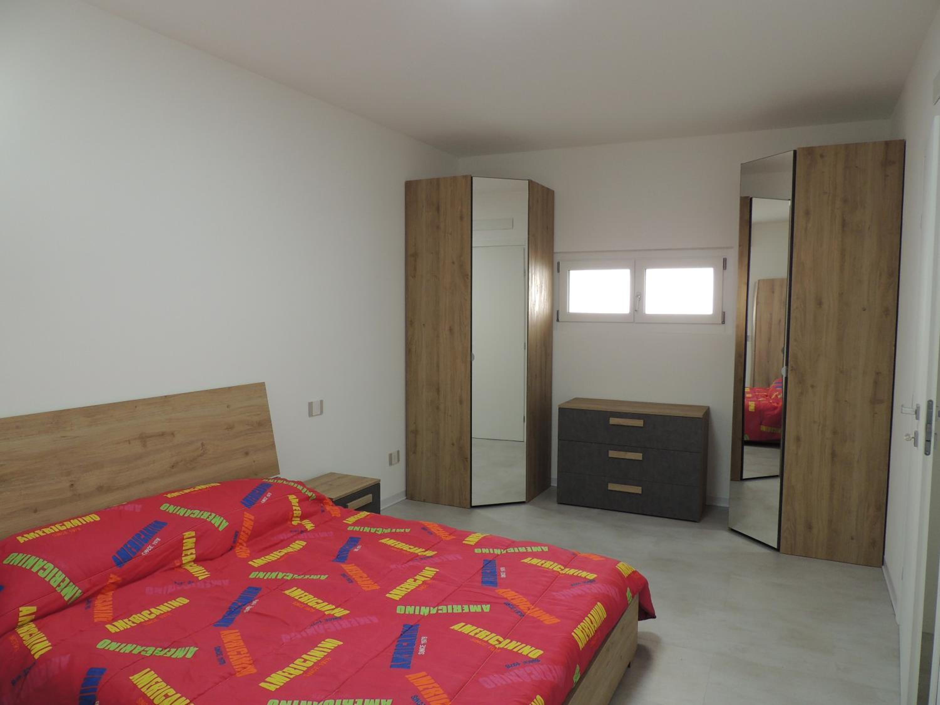 Two-Bedroom Apartment with Mountain View photo 2