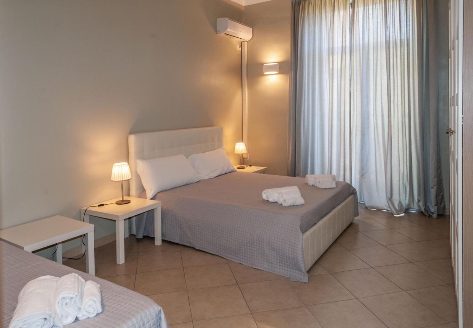 One-Bedroom Apartment with Balcony