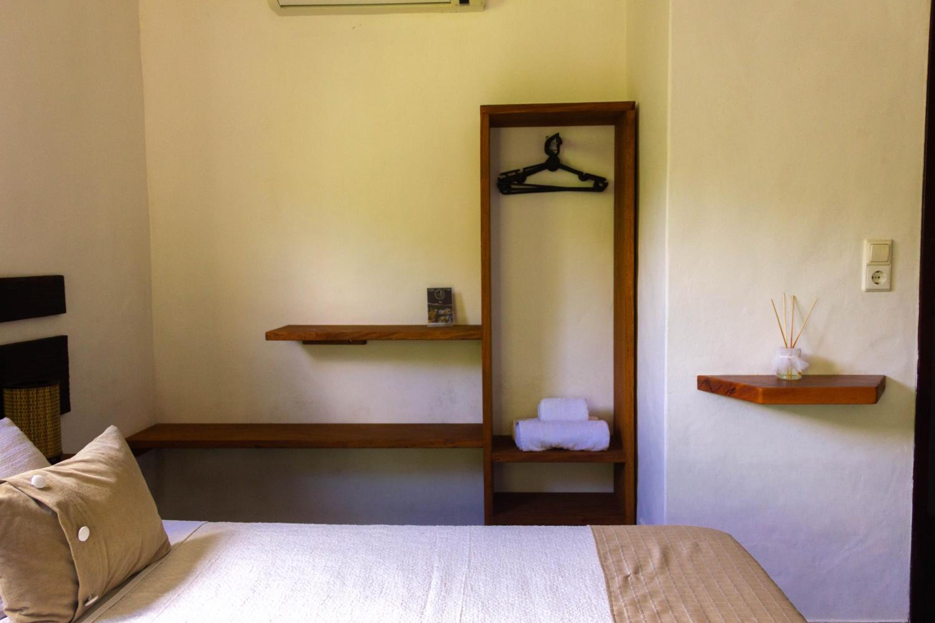 Double Room - Photo 12