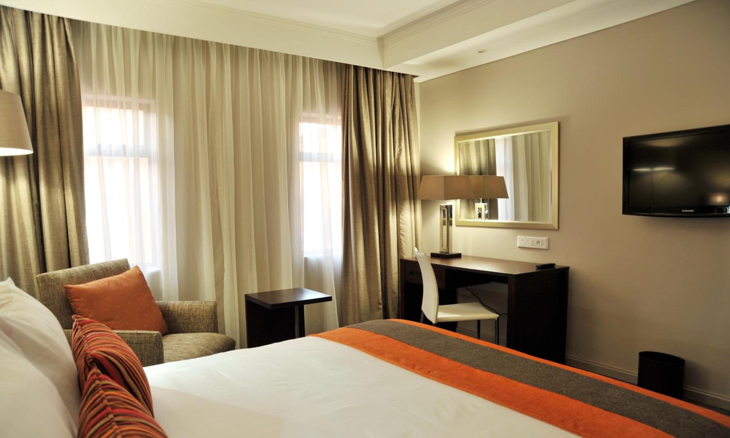 Standard Double or Twin Room photo 3