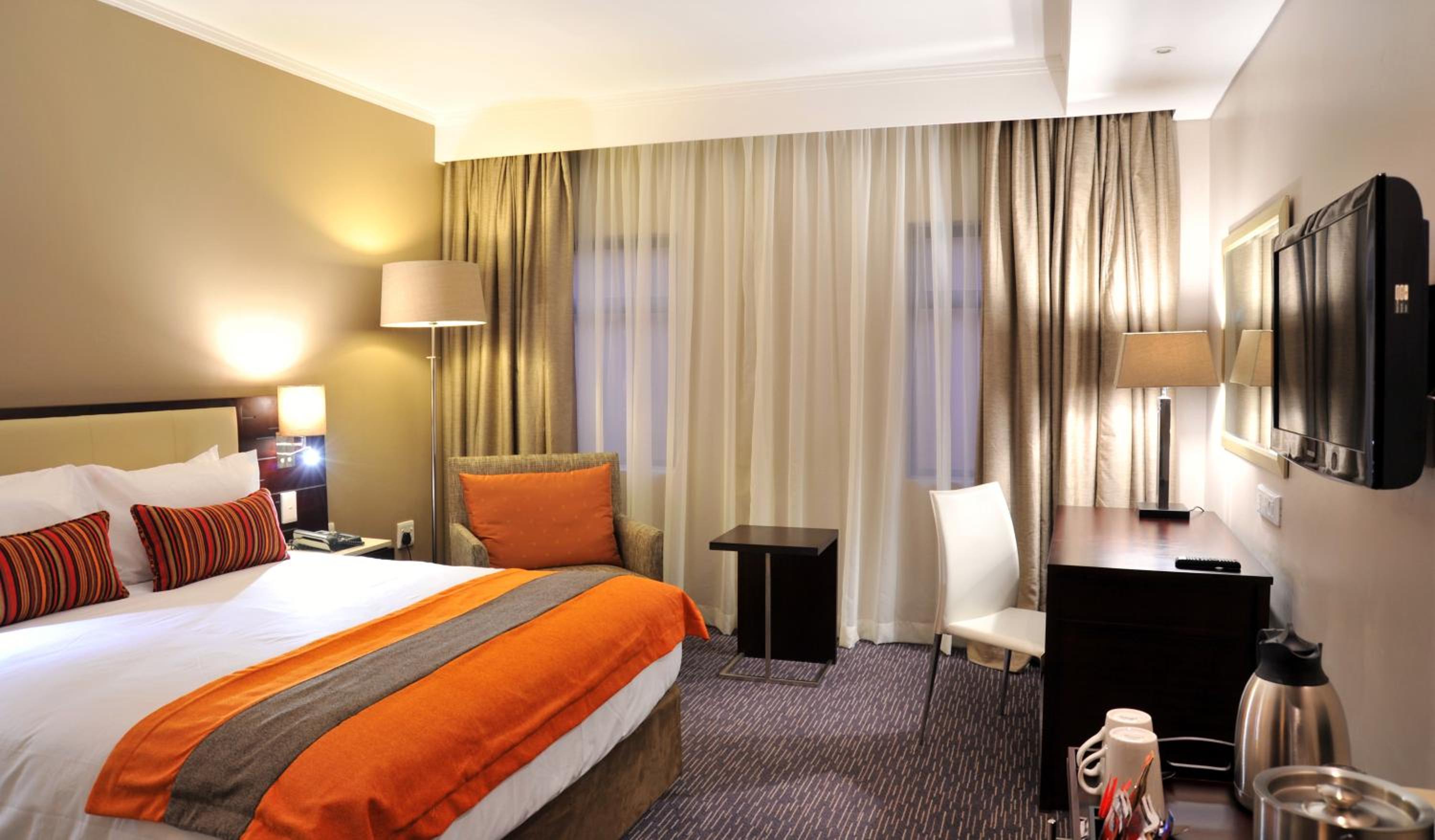 Standard Double or Twin Room photo 1