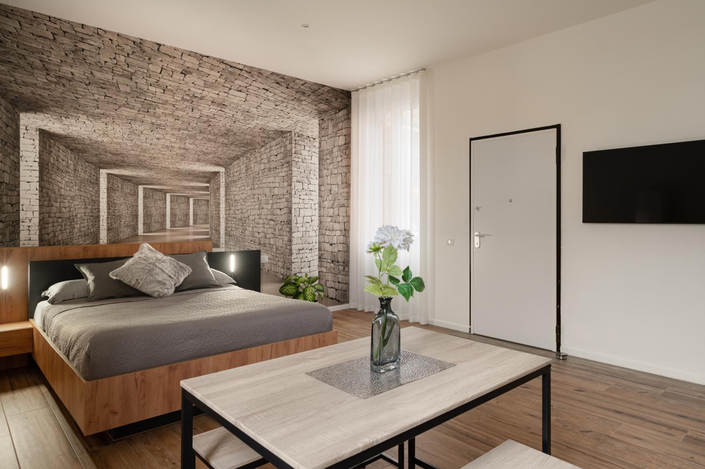Studio Apartment photo 1