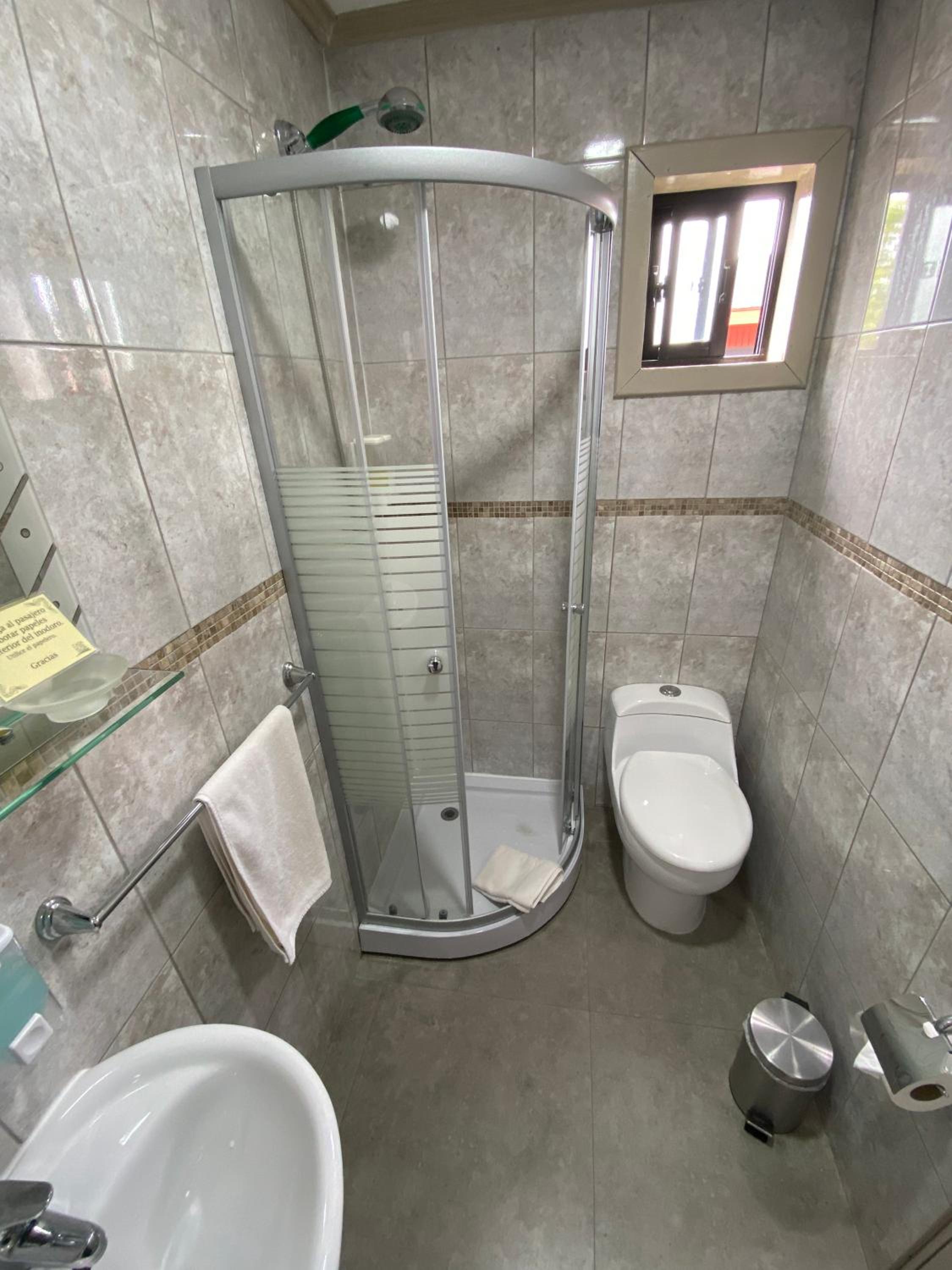 Double Room with Private Bathroom photo 3